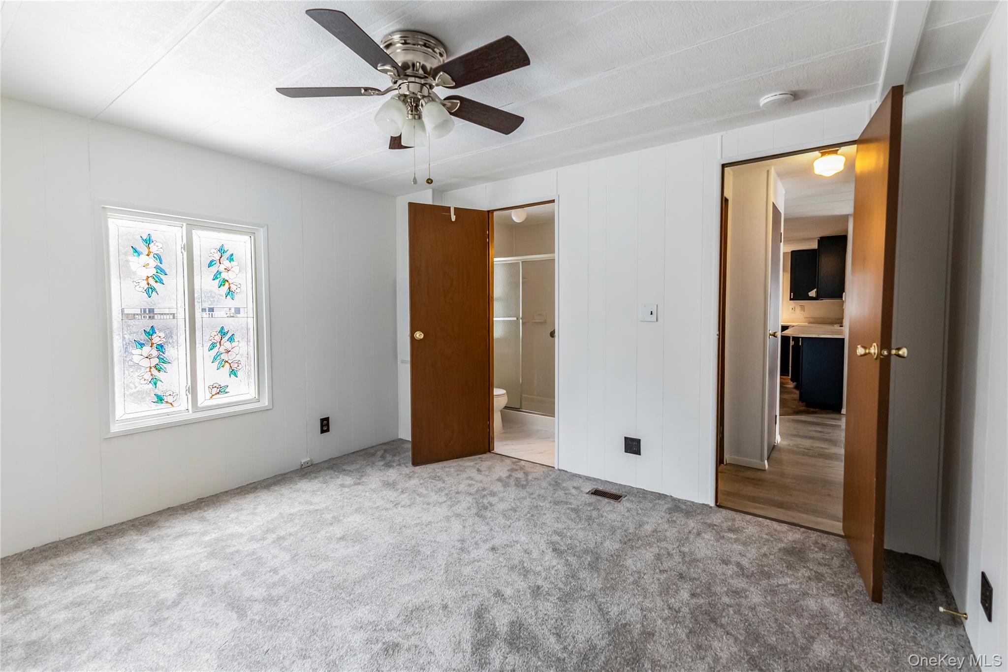 Single Family Riverleigh  Suffolk County, NY 11901, MLS-969103-8