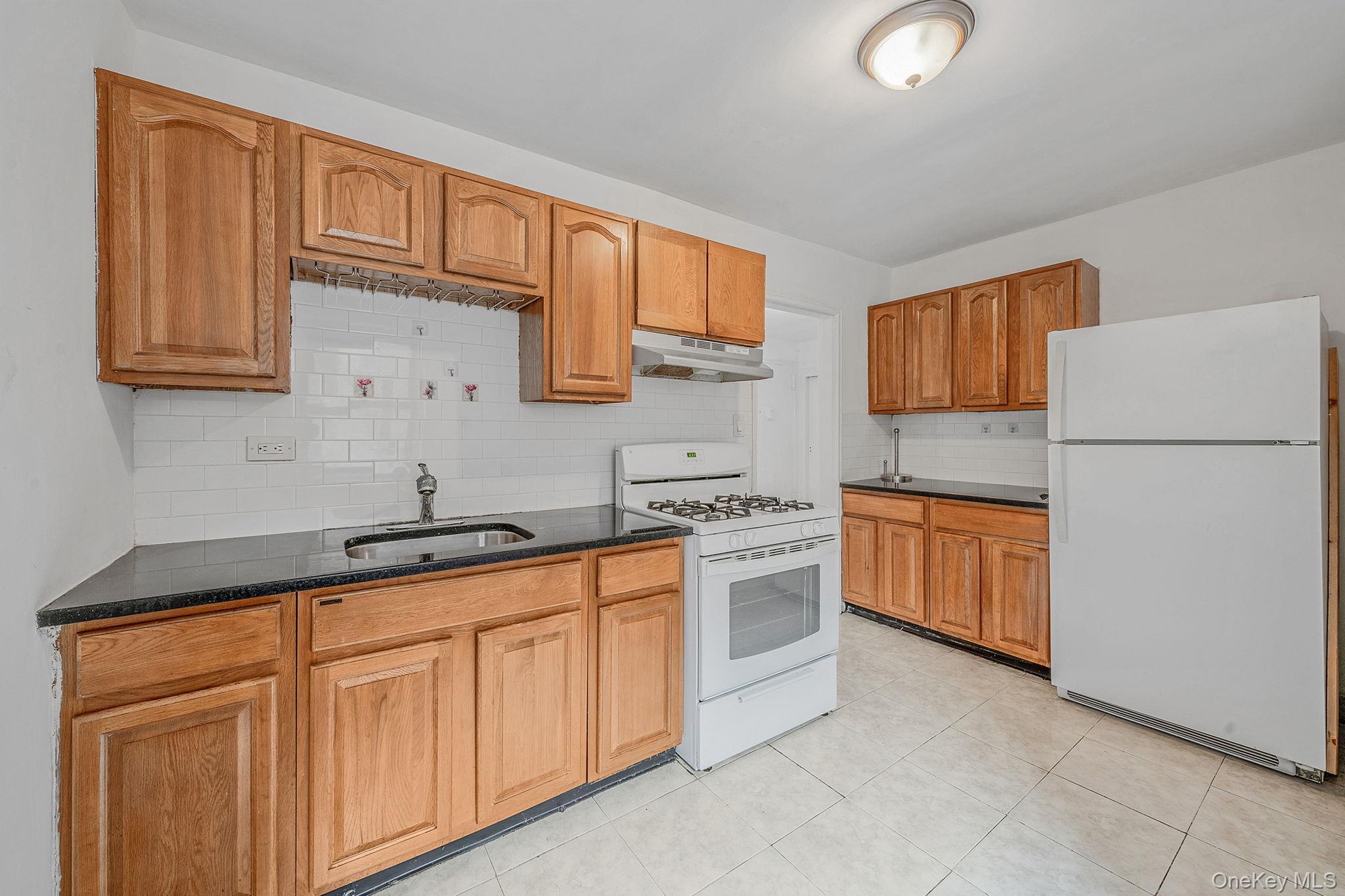 Coop 60th  Queens, NY 11373, MLS-969129-2