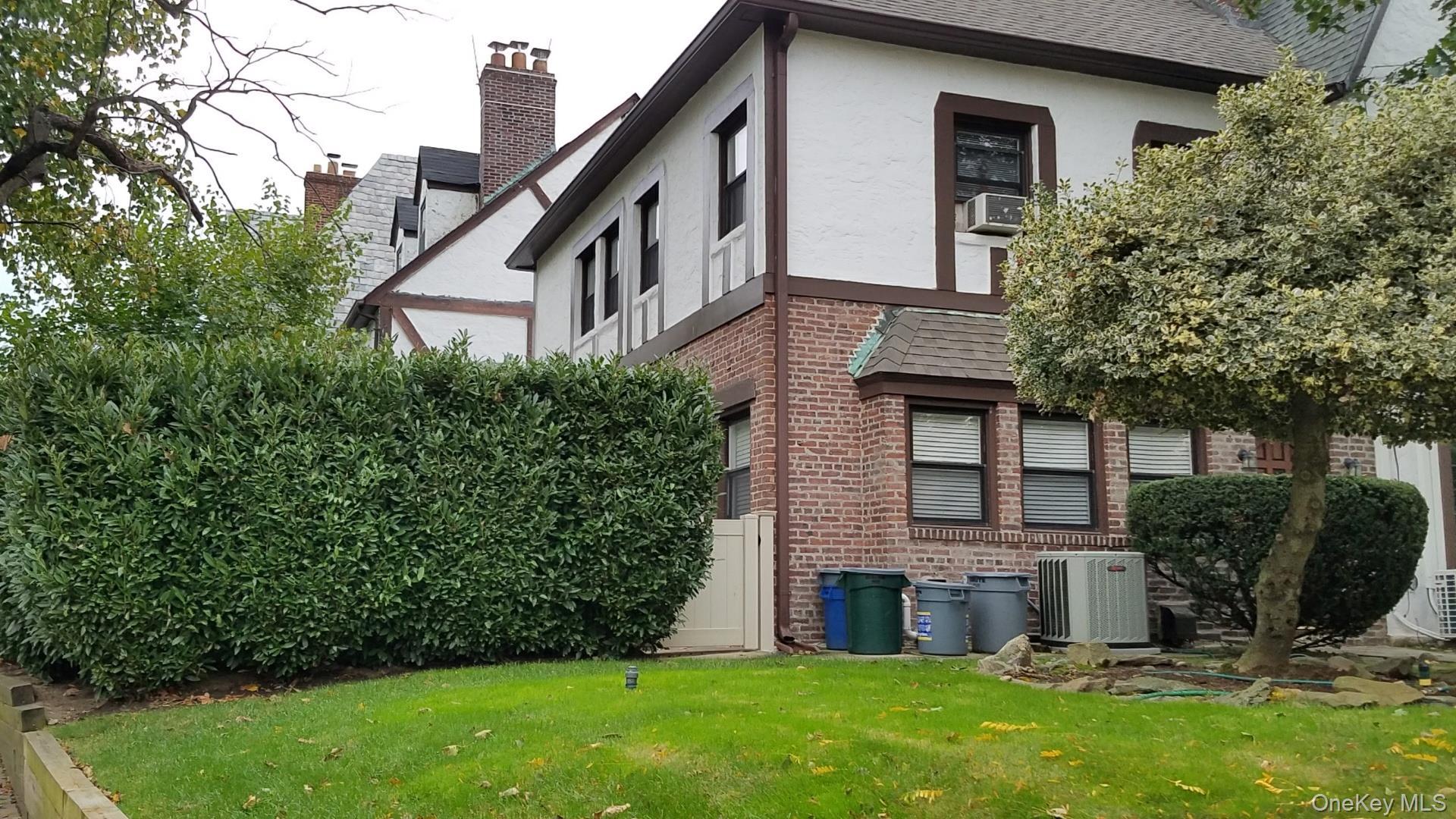 Single Family Bell Queens, NY 11360, MLS-969156-29