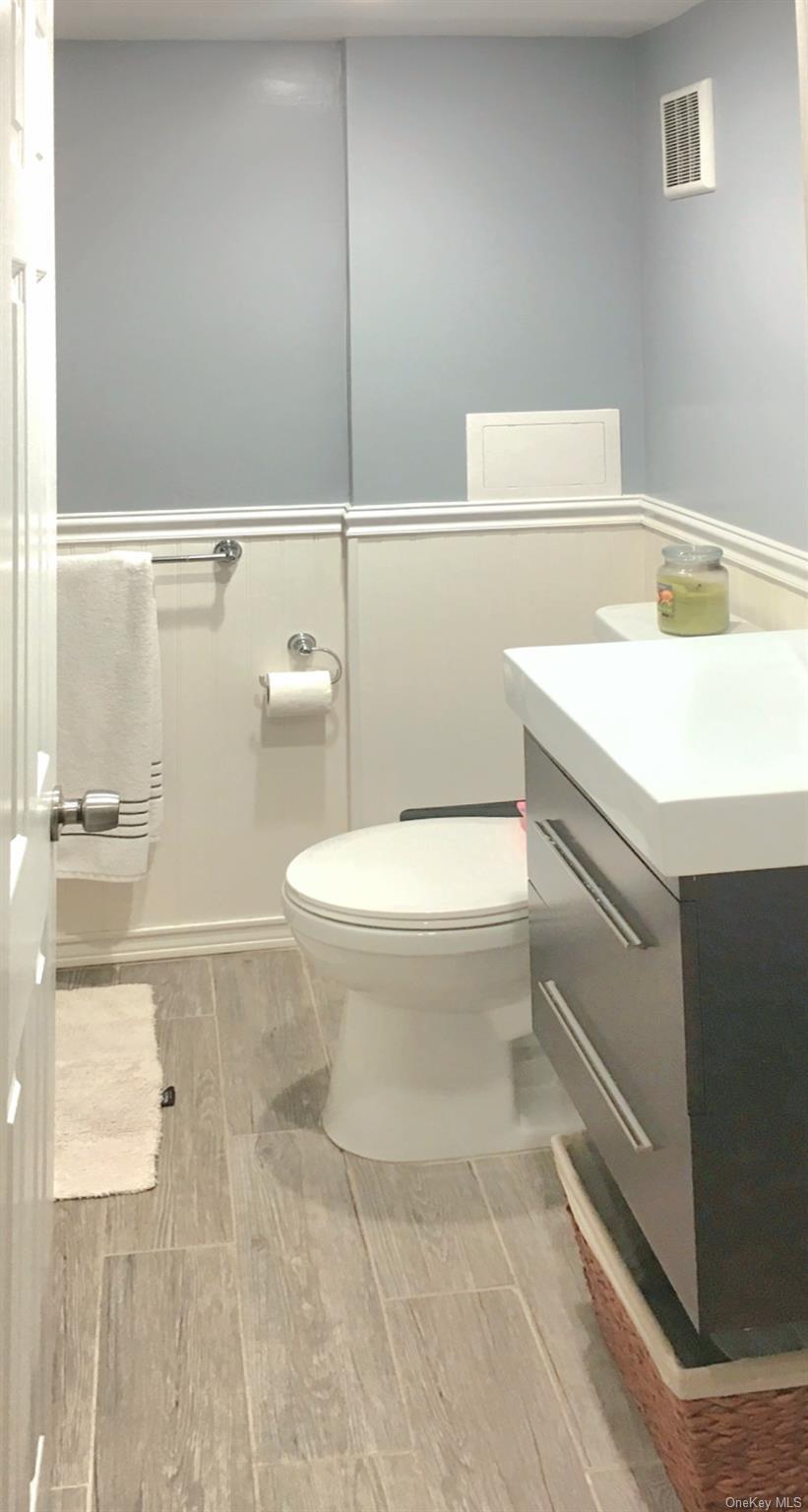 Single Family Bell Queens, NY 11360, MLS-969156-9