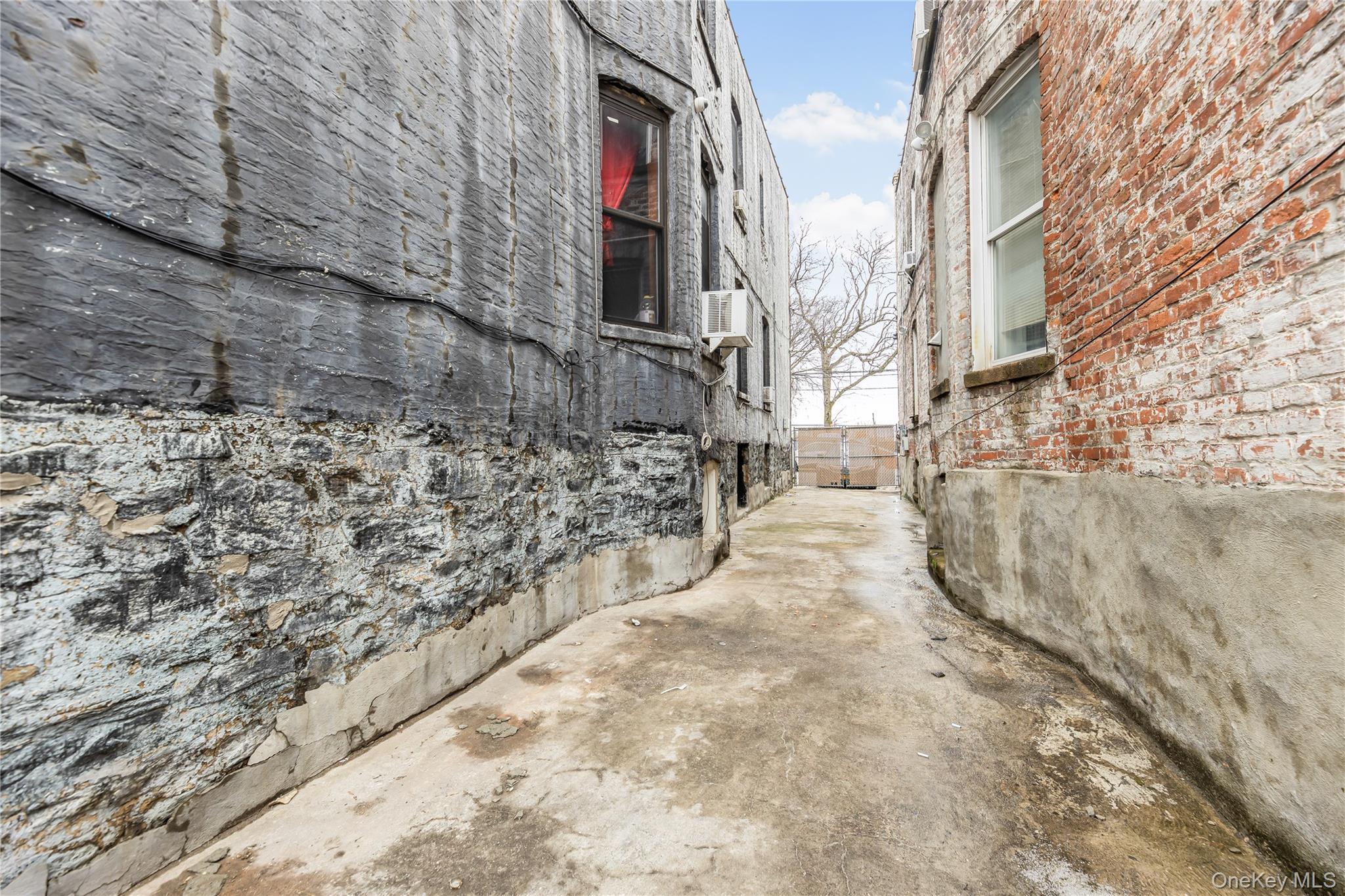 Single Family Faile  Bronx, NY 10474, MLS-969174-30