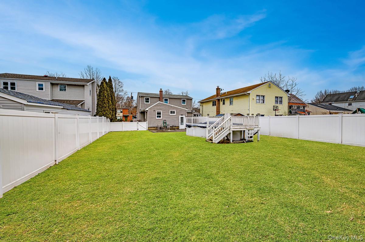 Single Family Ketcham  Suffolk County, NY 11701, MLS-969196-25