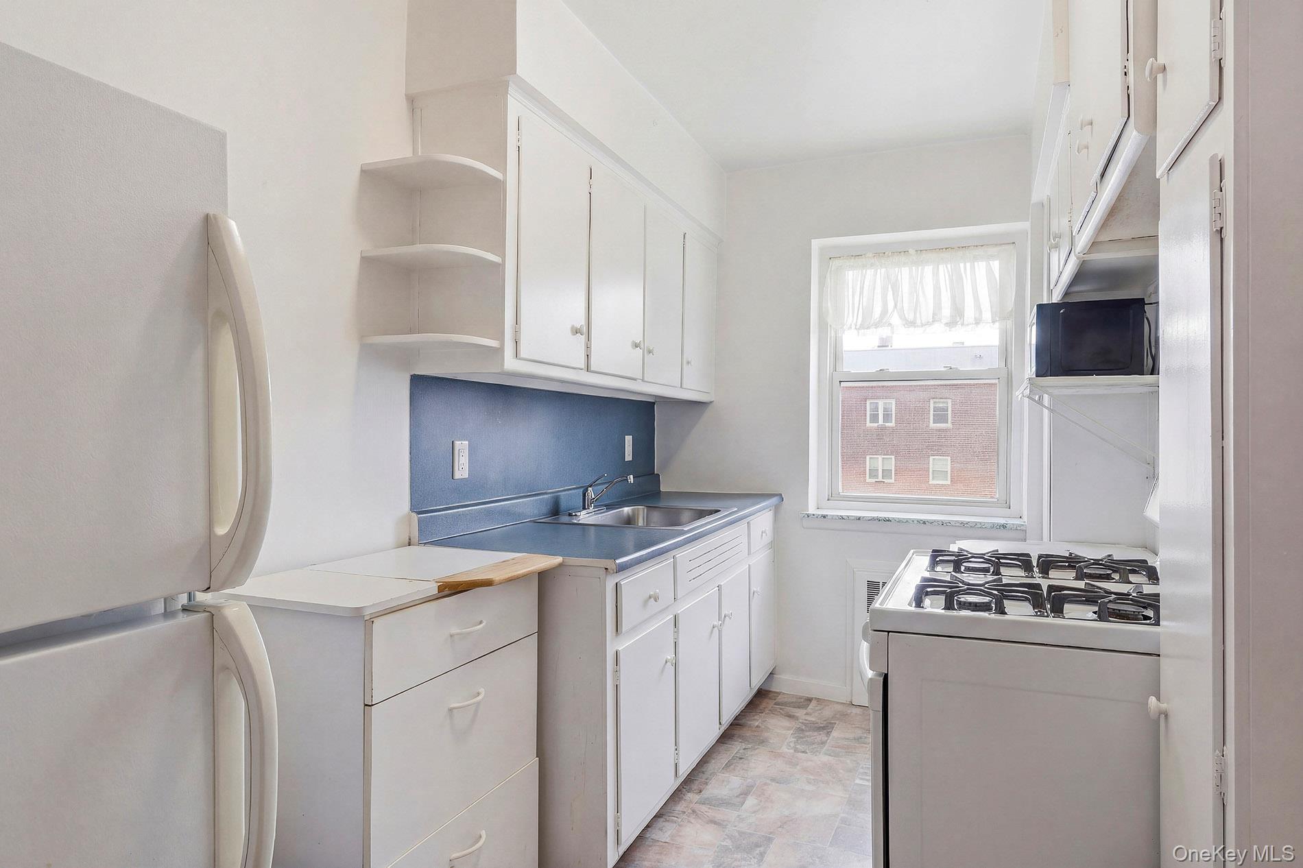 Coop Melbourne  Queens, NY 11367, MLS-969204-11