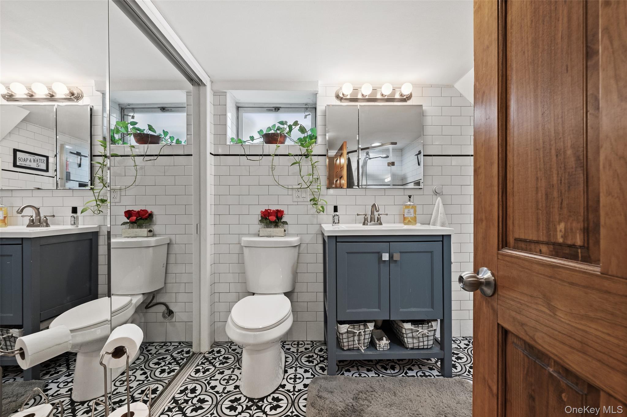 Single Family Furmanville  Queens, NY 11379, MLS-969215-27