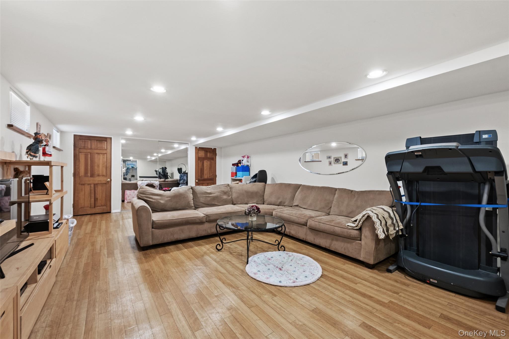 Single Family Furmanville  Queens, NY 11379, MLS-969215-29