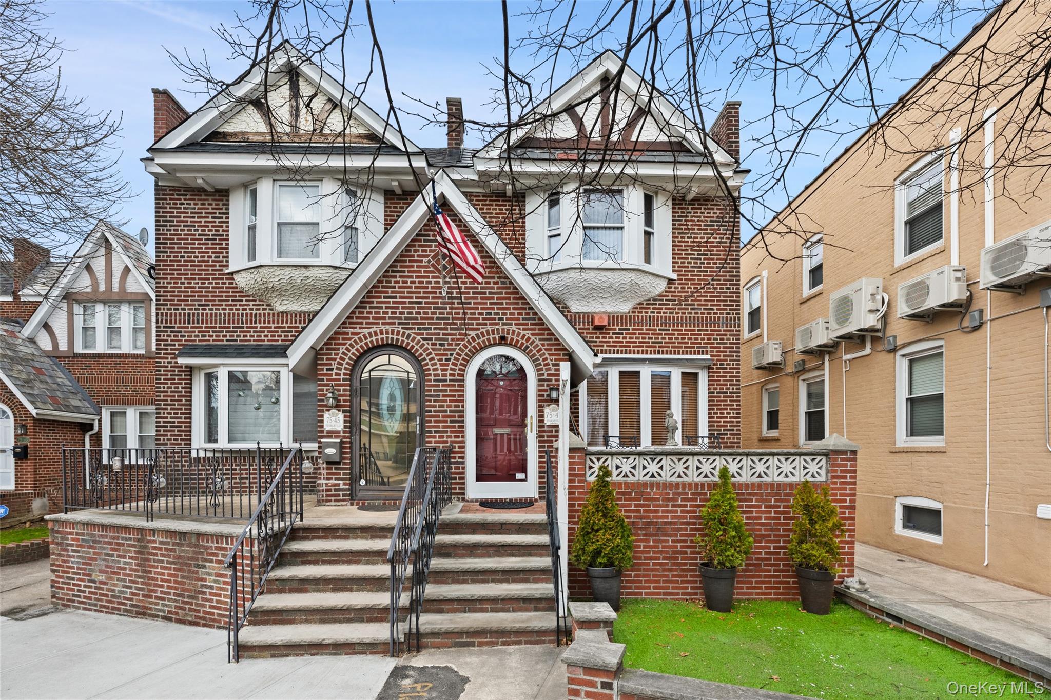 Single Family Furmanville  Queens, NY 11379, MLS-969215-36