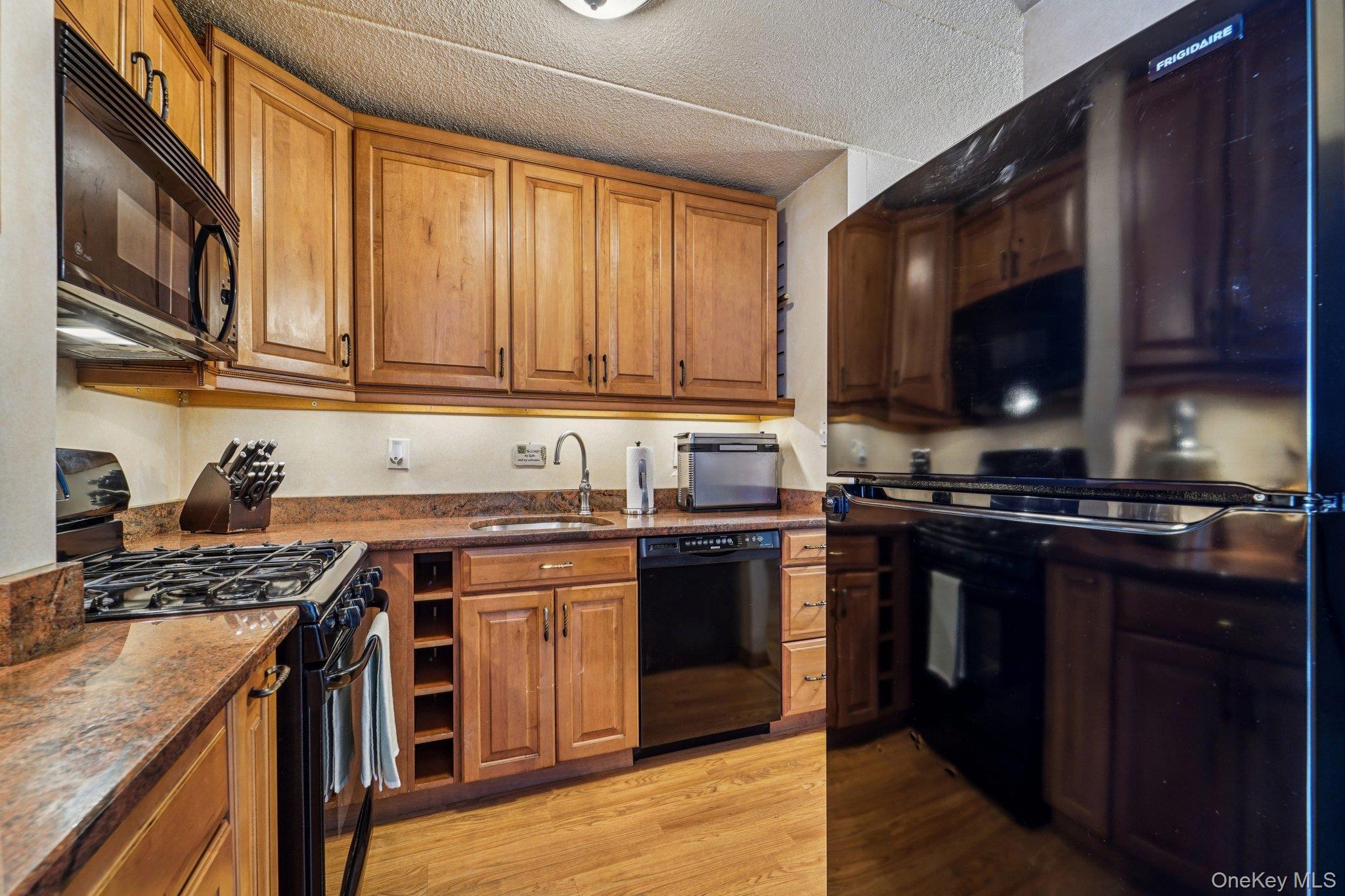 Coop Warburton Westchester County, NY 10701, MLS-969250-11