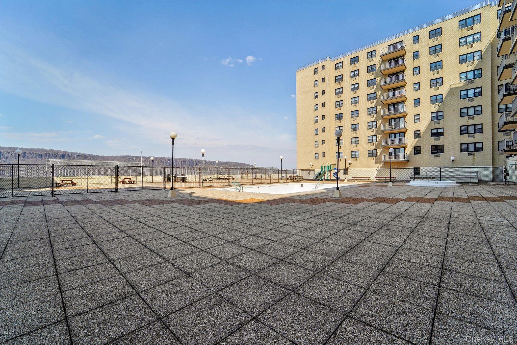 Coop Warburton Westchester County, NY 10701, MLS-969250-40