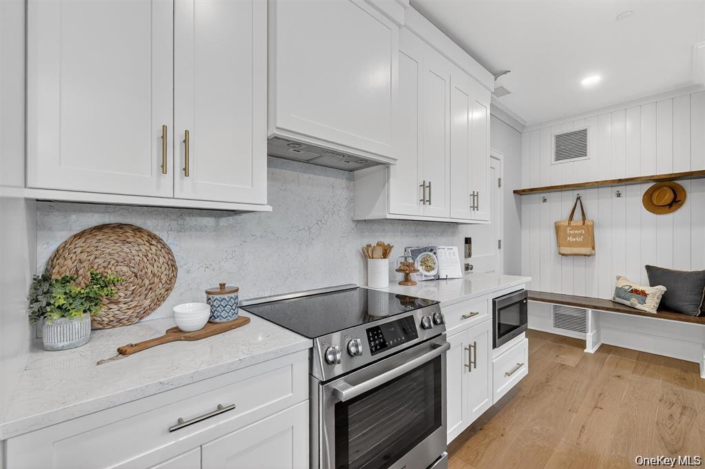 Condo Soundview  Westchester County, NY 10598, MLS-969262-13