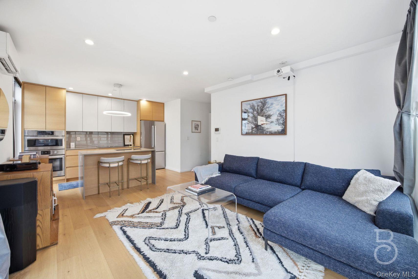 Condo Steinway  Queens, NY 11105, MLS-969265-2