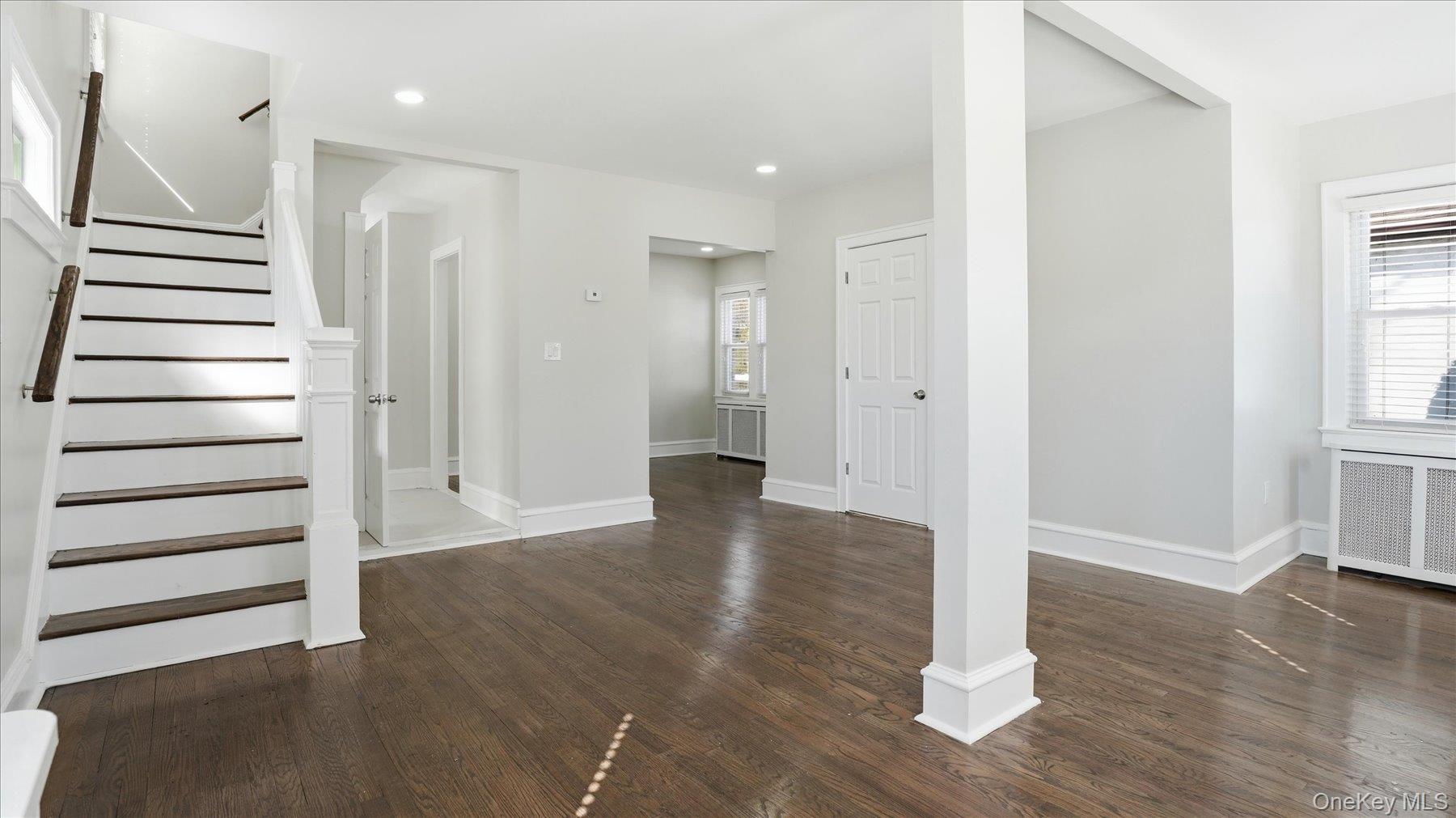 Single Family Mayfair Nassau County, NY 11001, MLS-969271-3