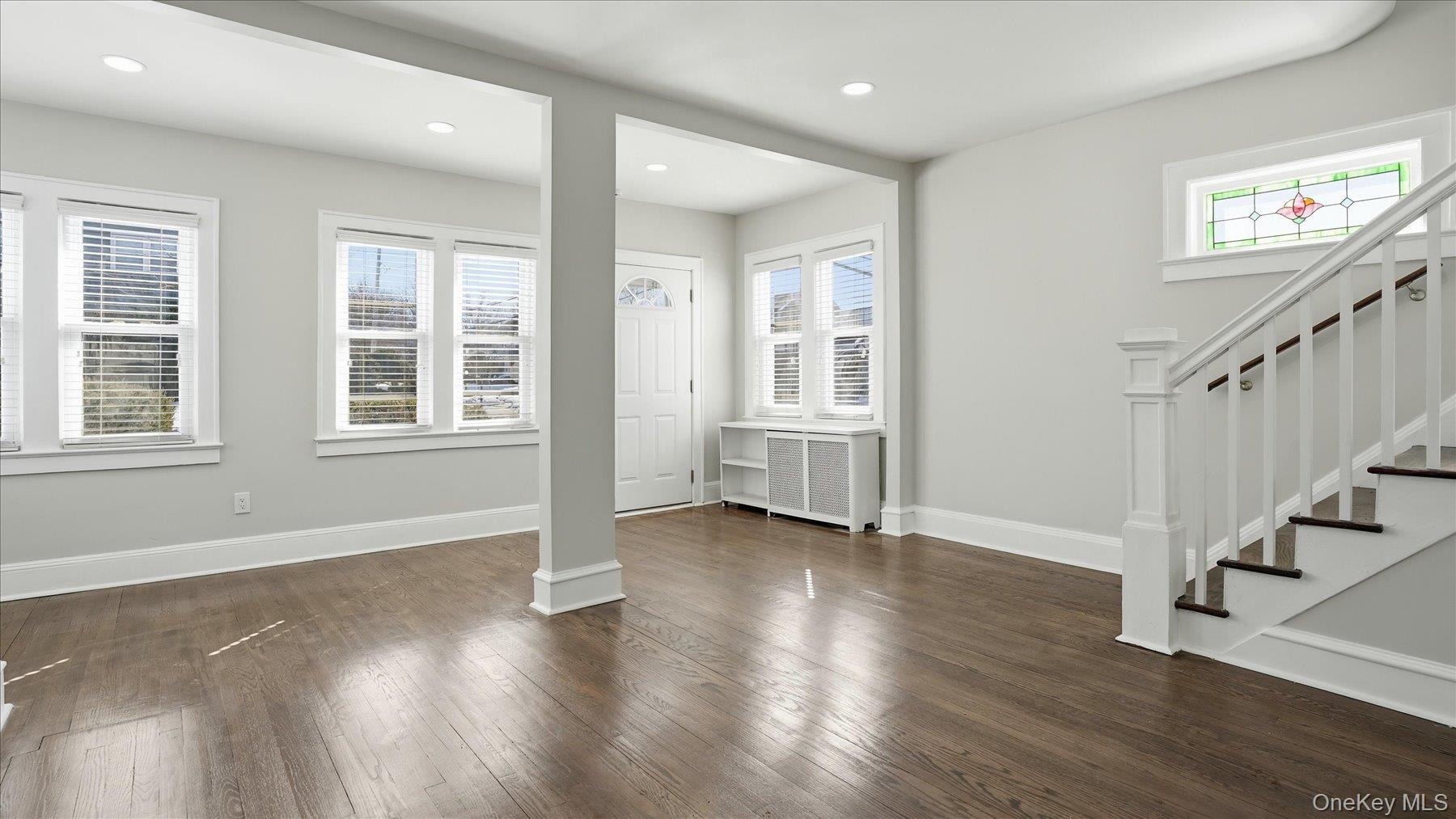 Single Family Mayfair Nassau County, NY 11001, MLS-969271-9