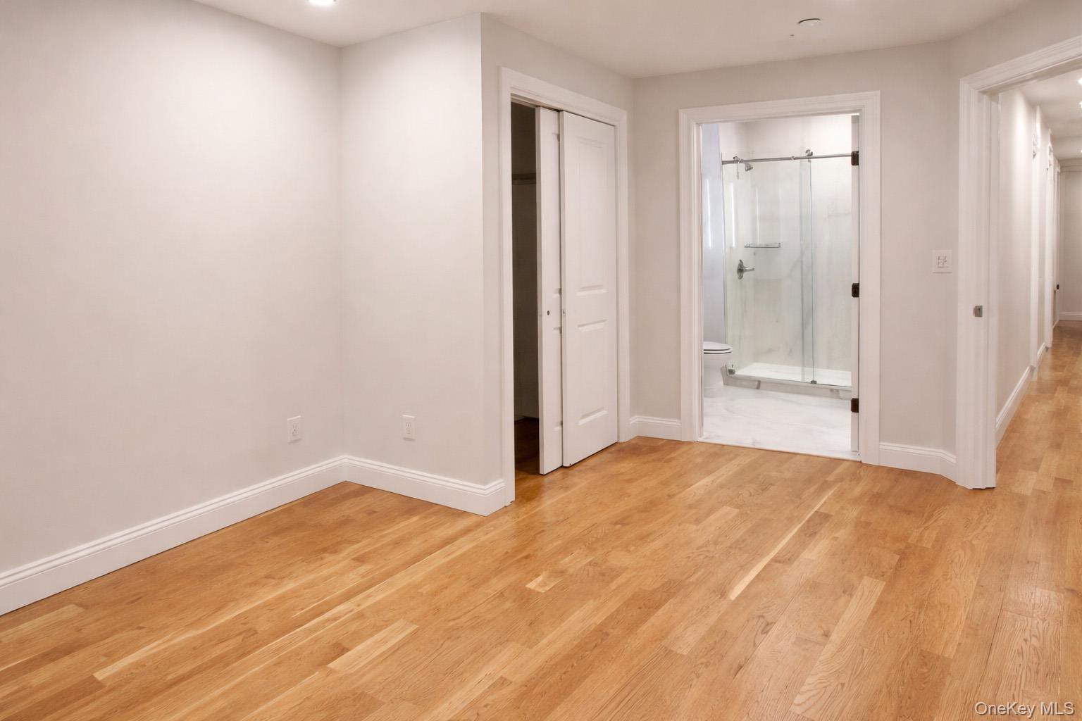 Single Family 17th  Queens, NY 11357, MLS-969281-7