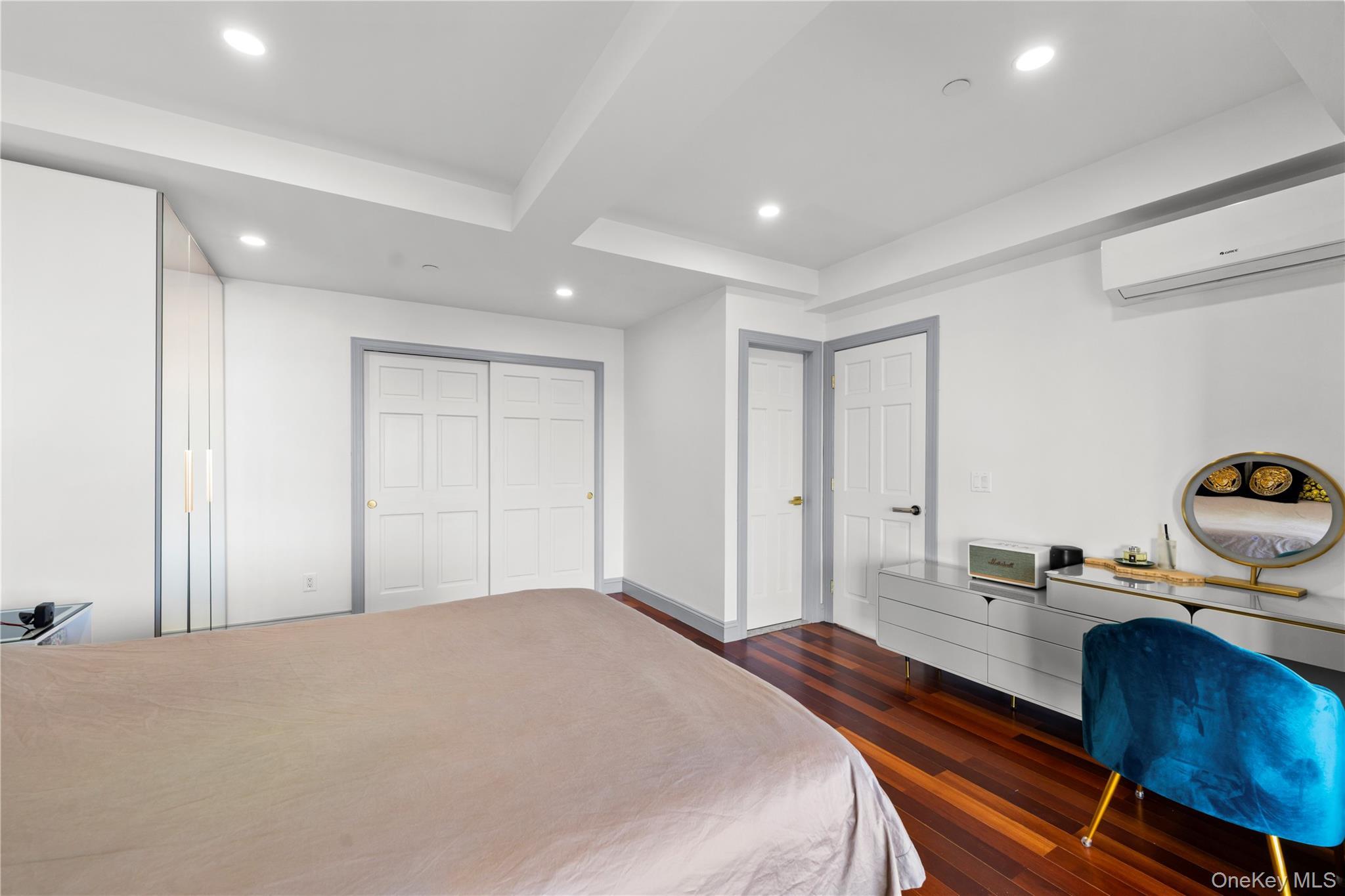 Condo Main  Queens, NY 11355, MLS-969299-13