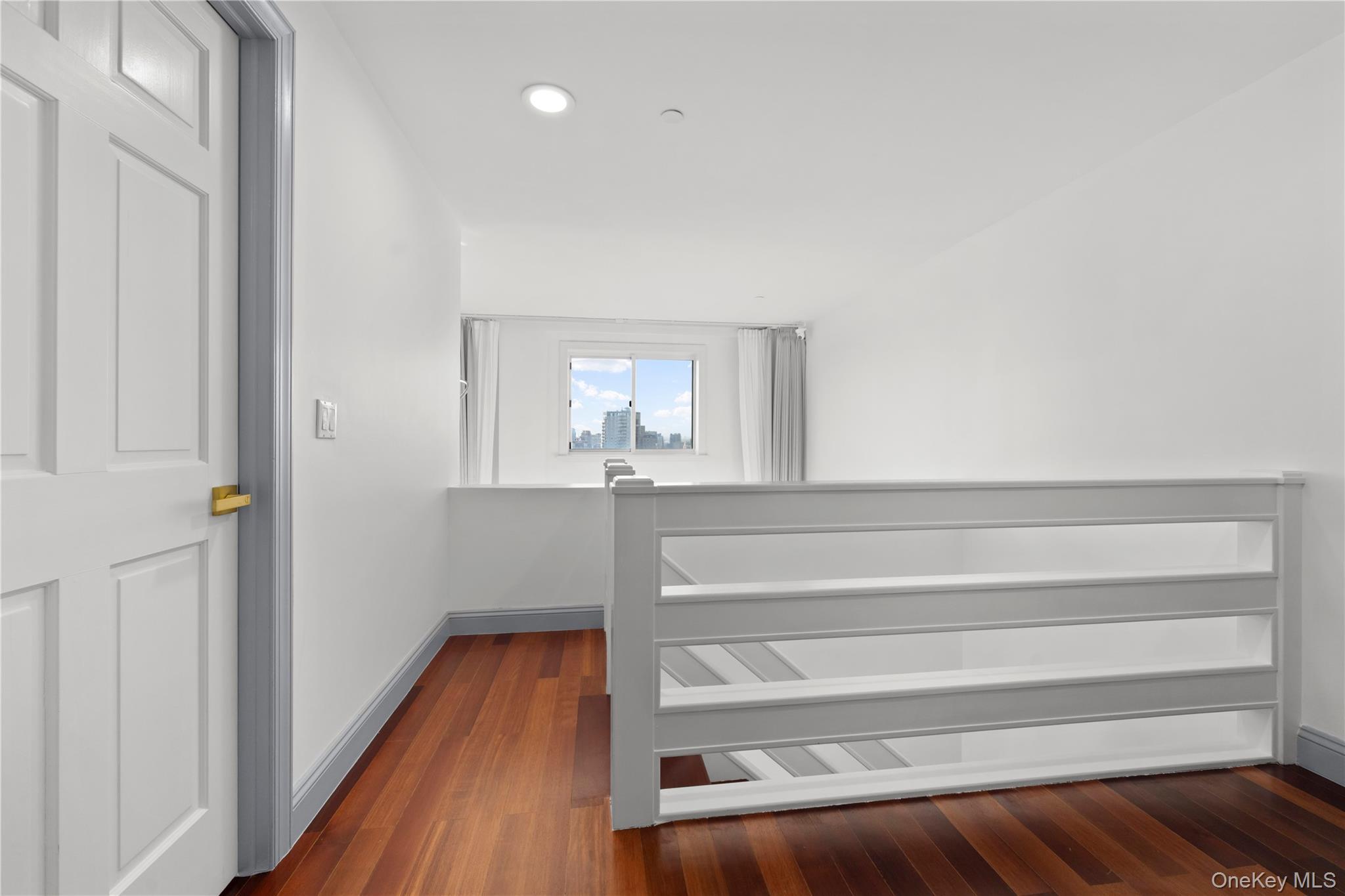 Condo Main  Queens, NY 11355, MLS-969299-25