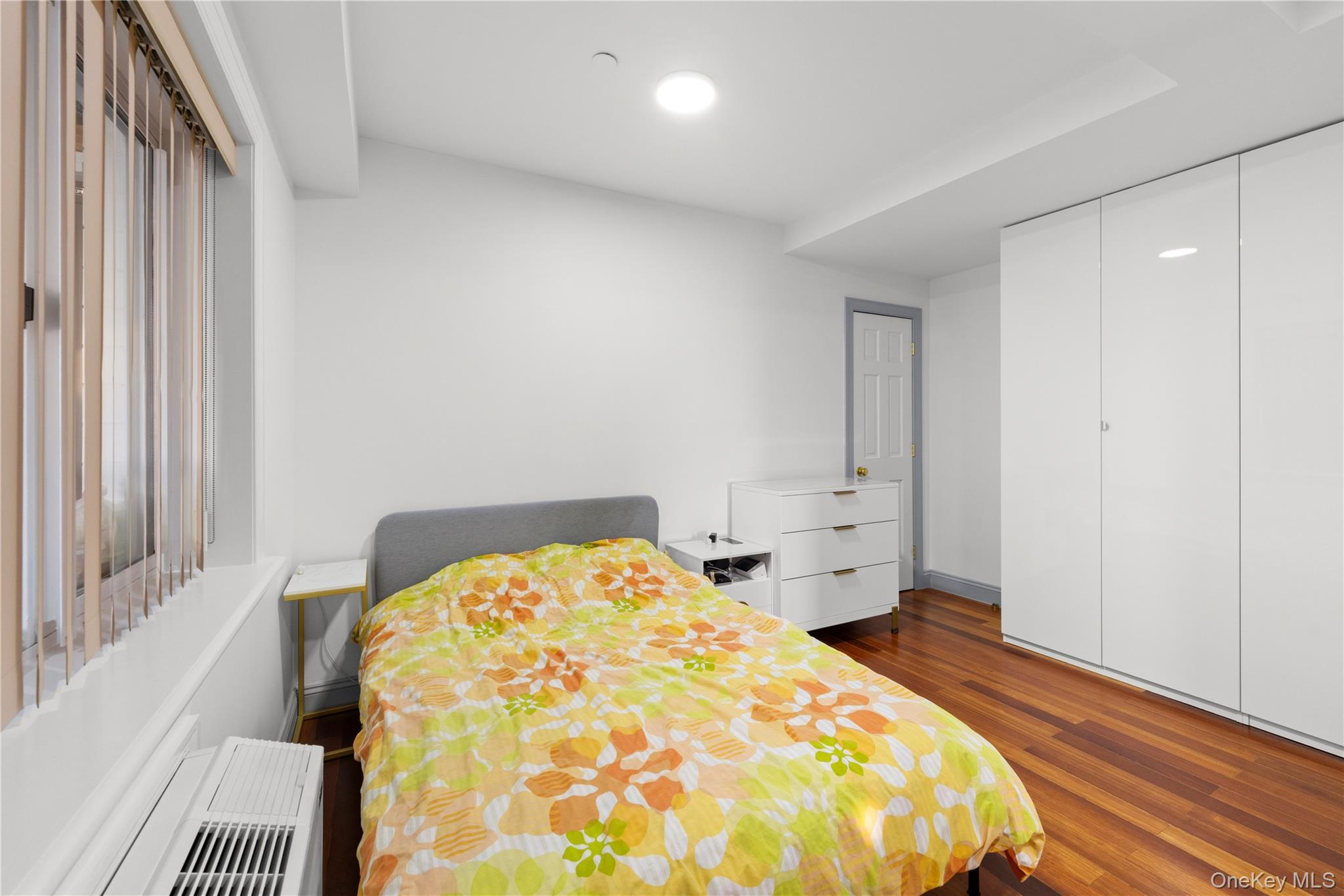 Condo Main  Queens, NY 11355, MLS-969299-38