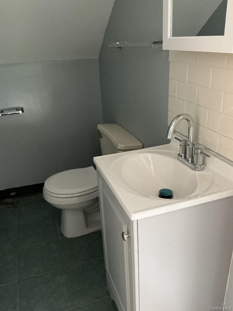 Single Family Chester  Nassau County, NY 11553, MLS-969304-15