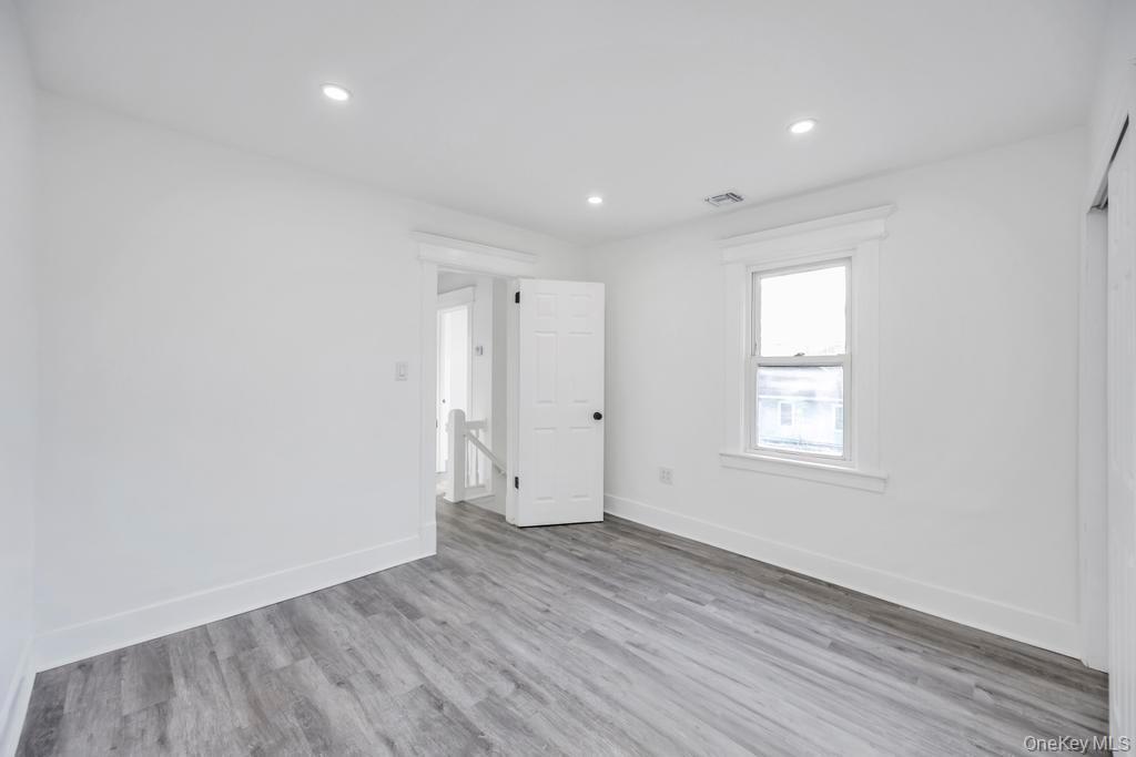 Single Family Columbia  Nassau County, NY 11550, MLS-969349-21