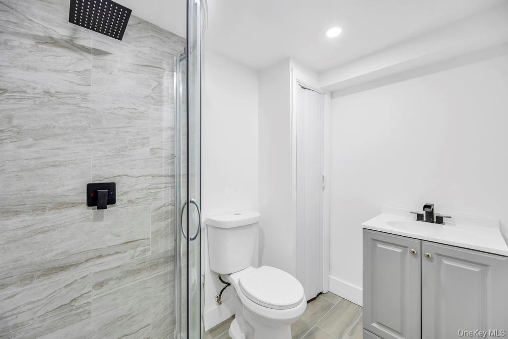 Single Family Columbia  Nassau County, NY 11550, MLS-969349-22