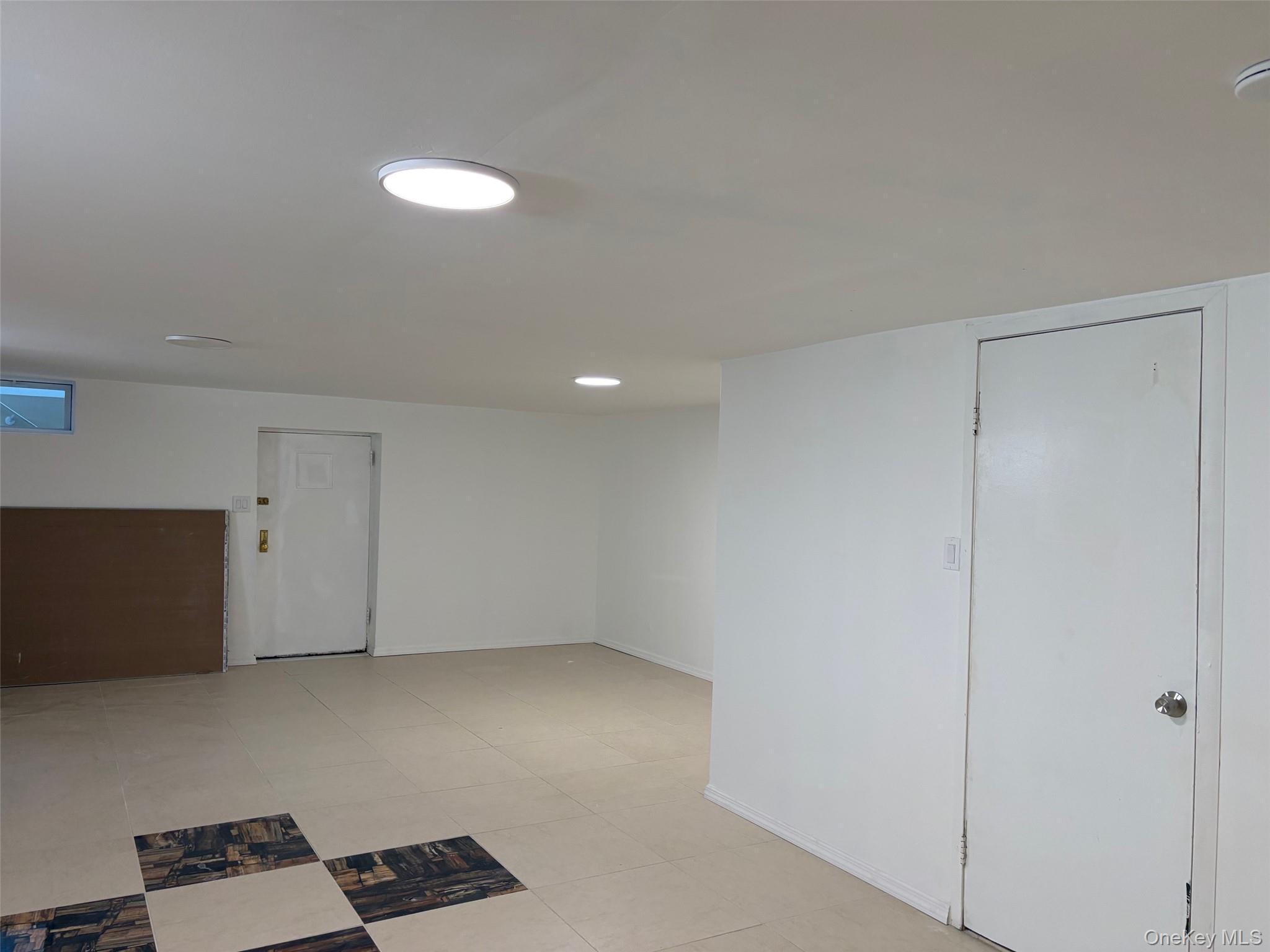 Single Family 159th Queens, NY 11434, MLS-969370-23