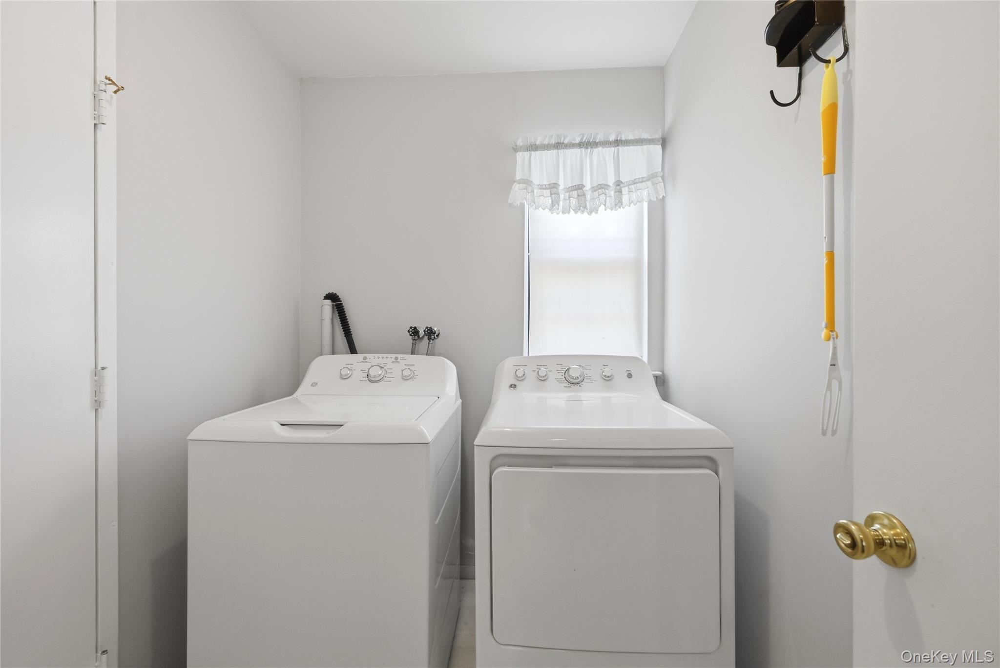 Single Family Lancaster  Suffolk County, NY 11961, MLS-969385-29