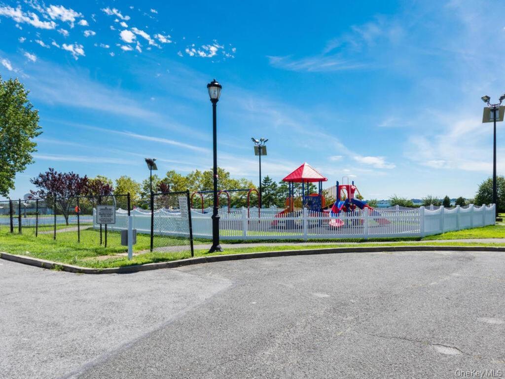 Condo Sunset Bronx, NY 10473, MLS-969390-20