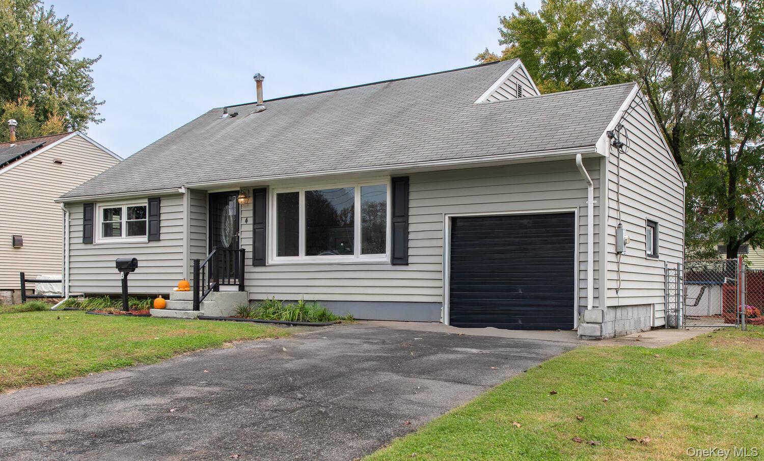 Single Family Edgewood  Ulster County, NY 12477, MLS-969411-2