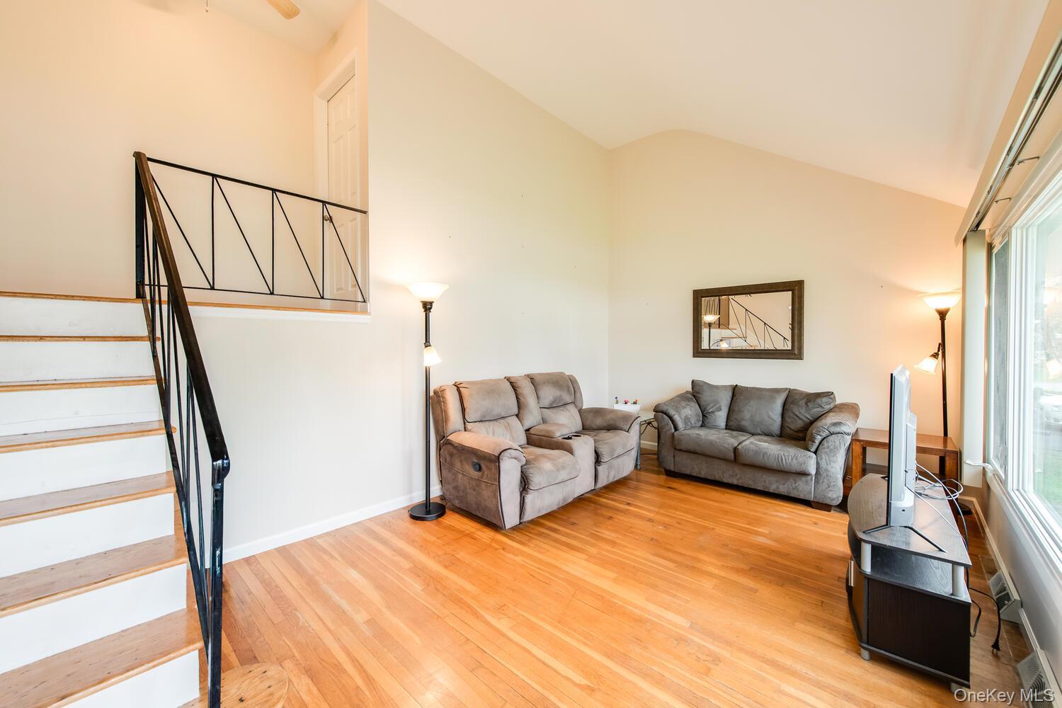 Single Family Edgewood  Ulster County, NY 12477, MLS-969411-3