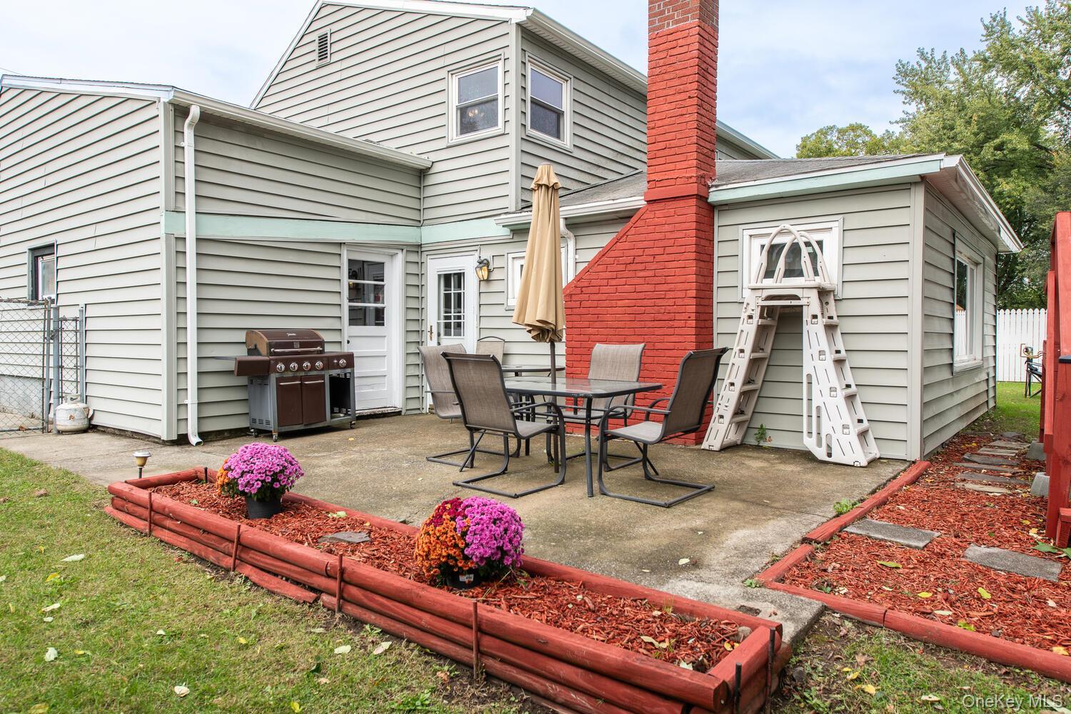 Single Family Edgewood  Ulster County, NY 12477, MLS-969411-35