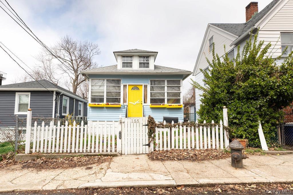 Single Family Hawkins  Bronx, NY 10464, MLS-969413-2