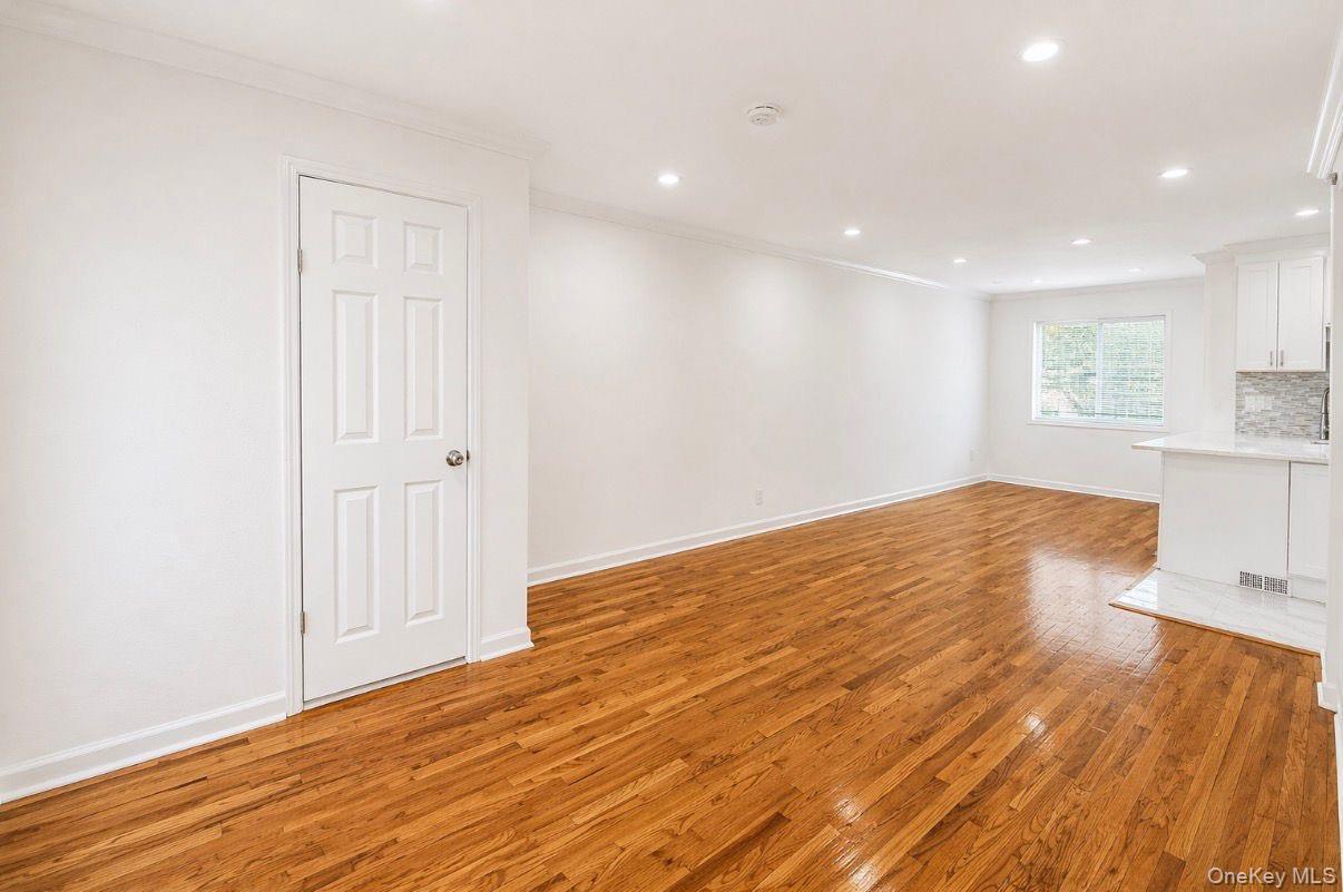 Single Family 223rd  Bronx, NY 10466, MLS-969419-3
