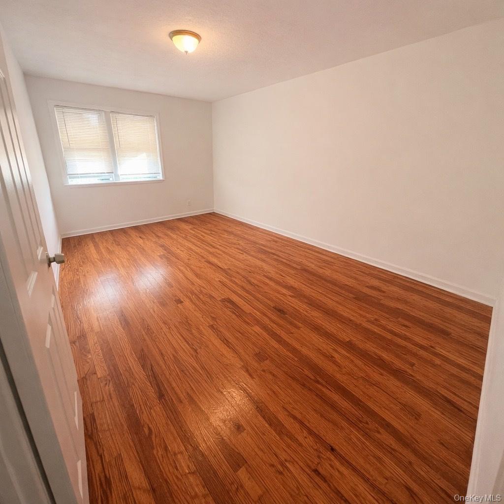 Single Family 223rd  Bronx, NY 10466, MLS-969419-8