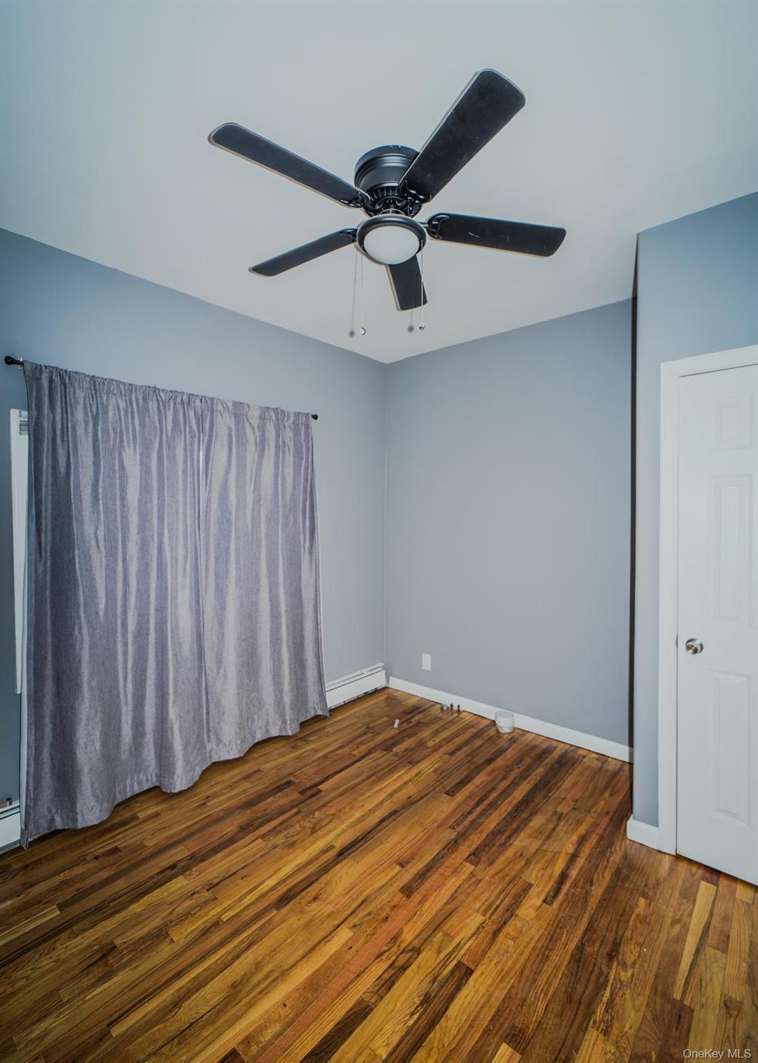 Single Family Miller  Nassau County, NY 11520, MLS-969427-25