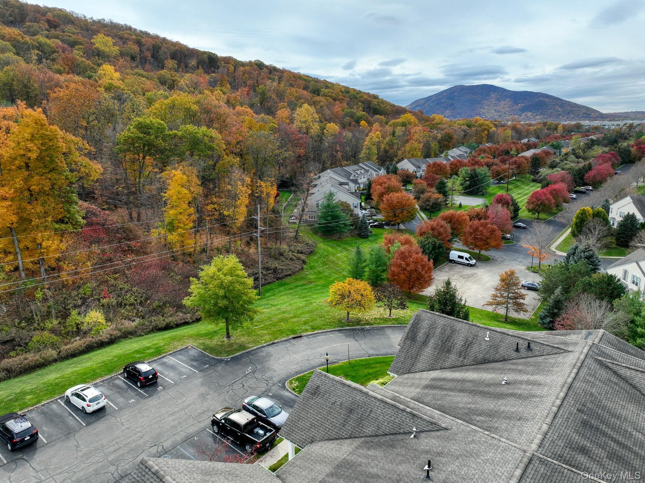 Condo Saratoga  Dutchess County, NY 12524, MLS-969458-25