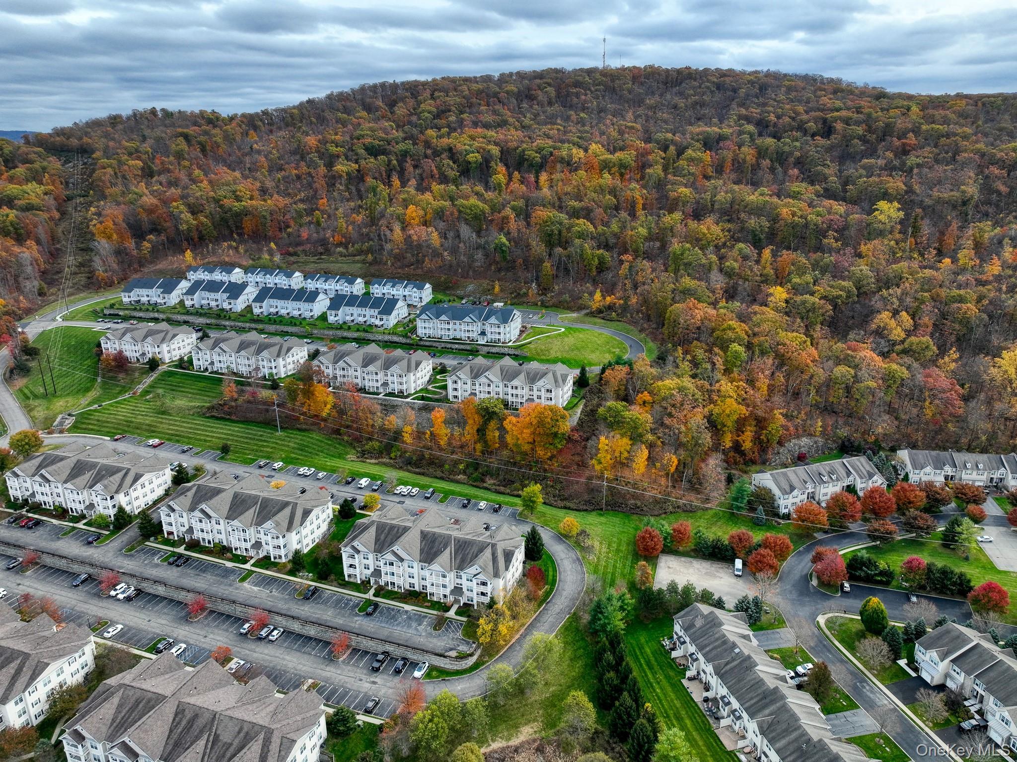Condo Saratoga  Dutchess County, NY 12524, MLS-969458-3