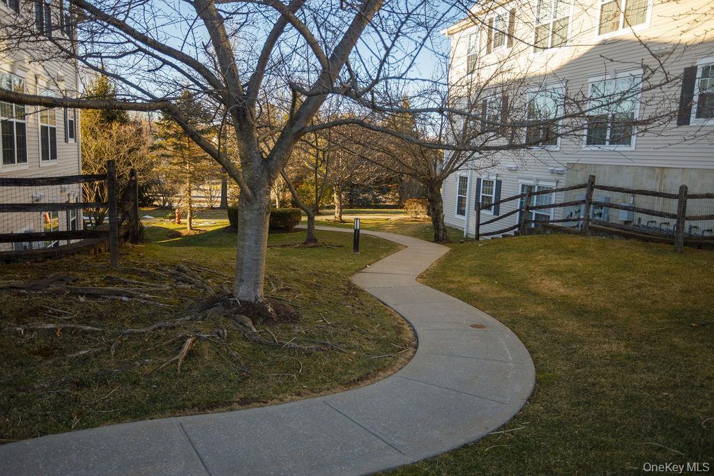 Condo Saratoga  Dutchess County, NY 12524, MLS-969458-36