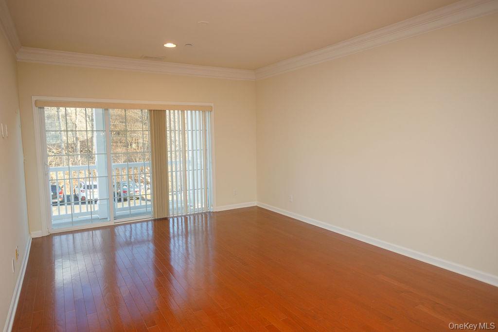 Condo Saratoga  Dutchess County, NY 12524, MLS-969458-9