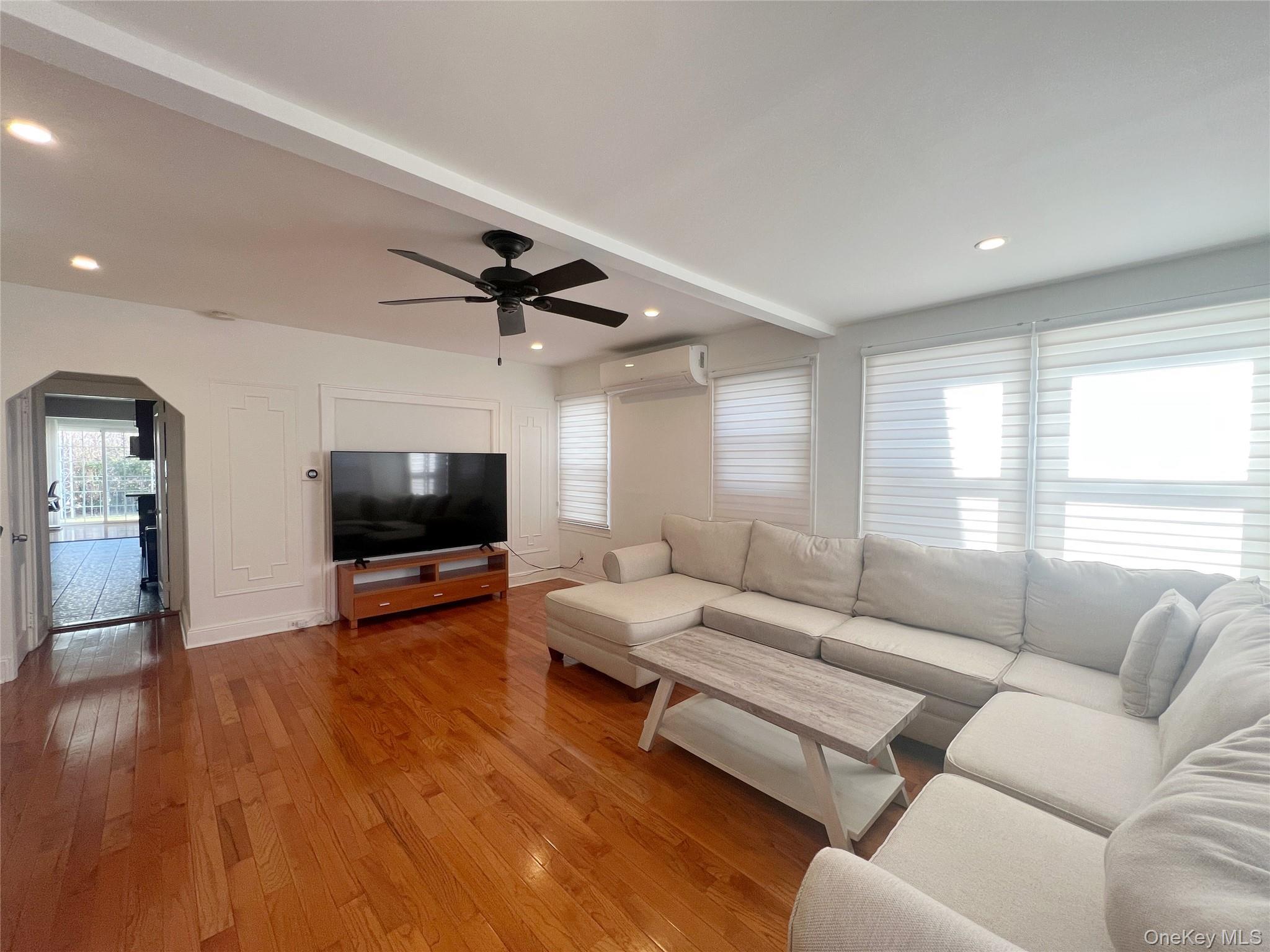 Single Family 238th  Queens, NY 11426, MLS-969463-4