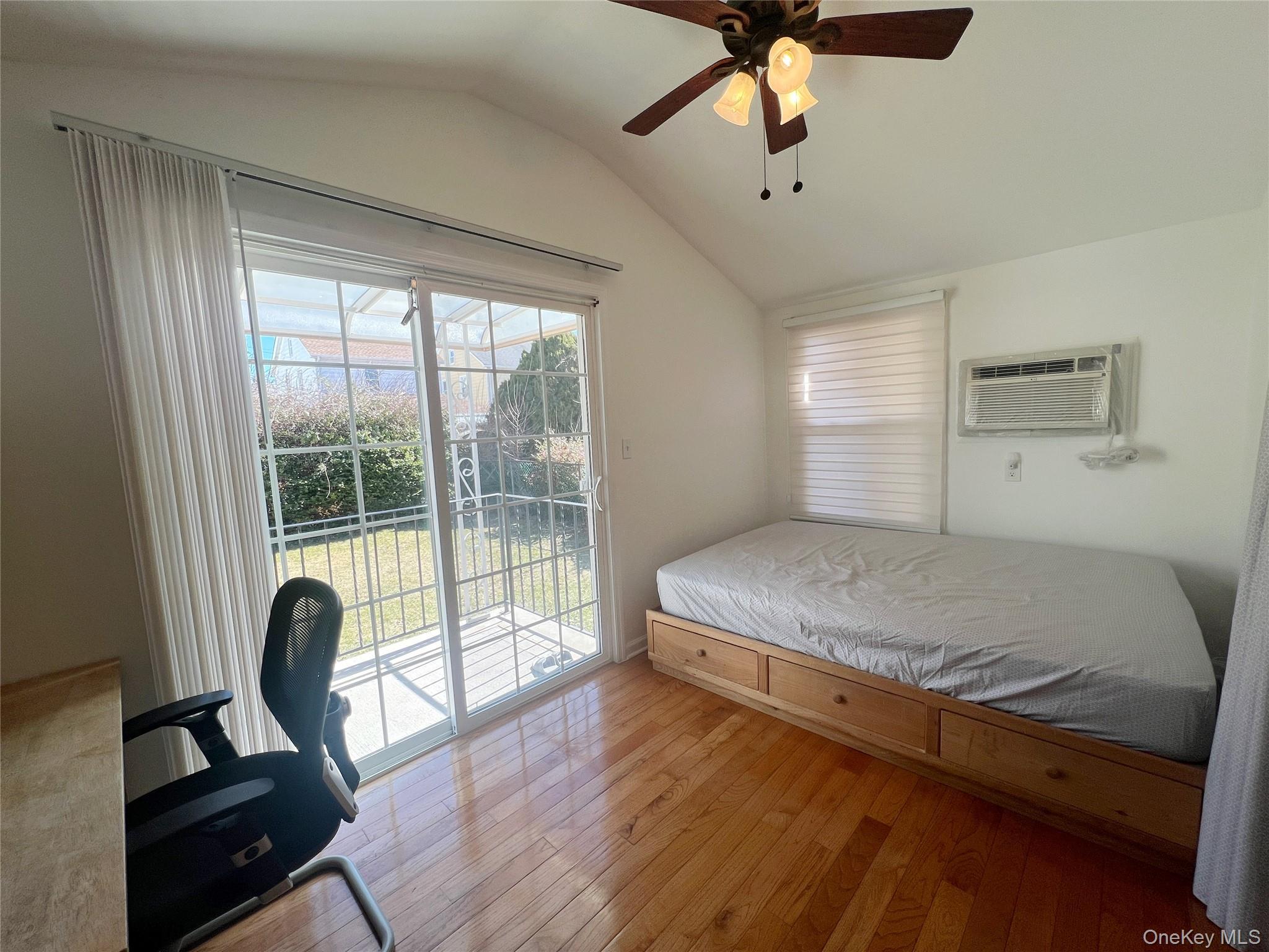 Single Family 238th  Queens, NY 11426, MLS-969463-6