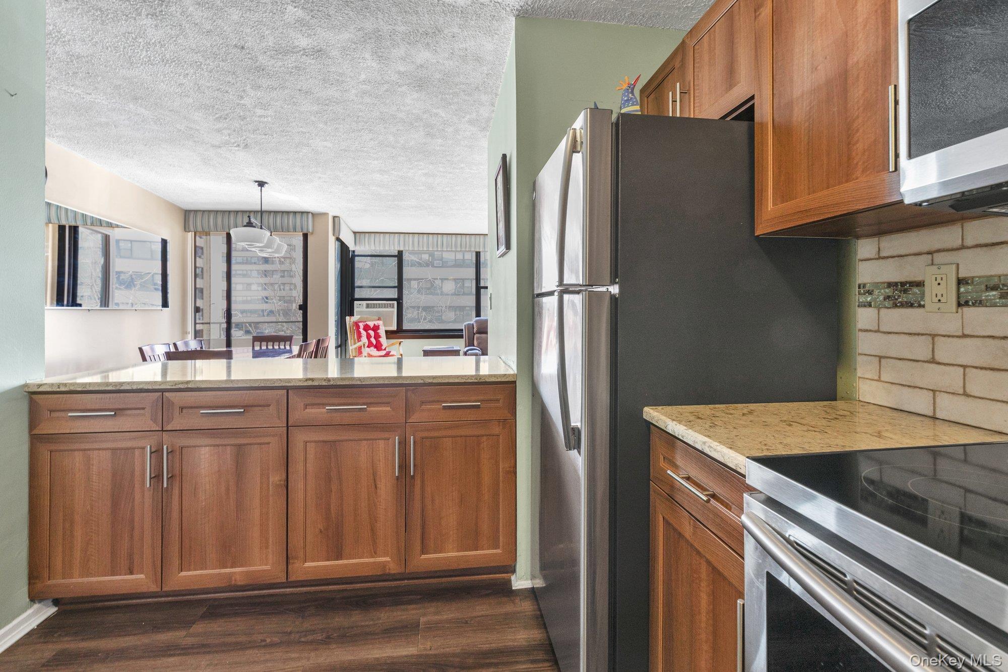 Coop 166  Queens, NY 11357, MLS-969492-5