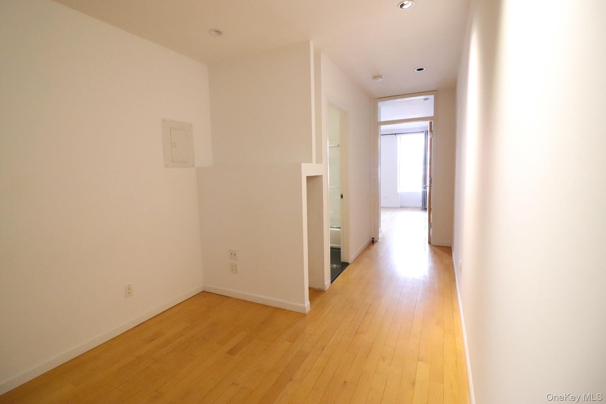 Apartment 46th  Manhattan, NY 10036, MLS-969495-3