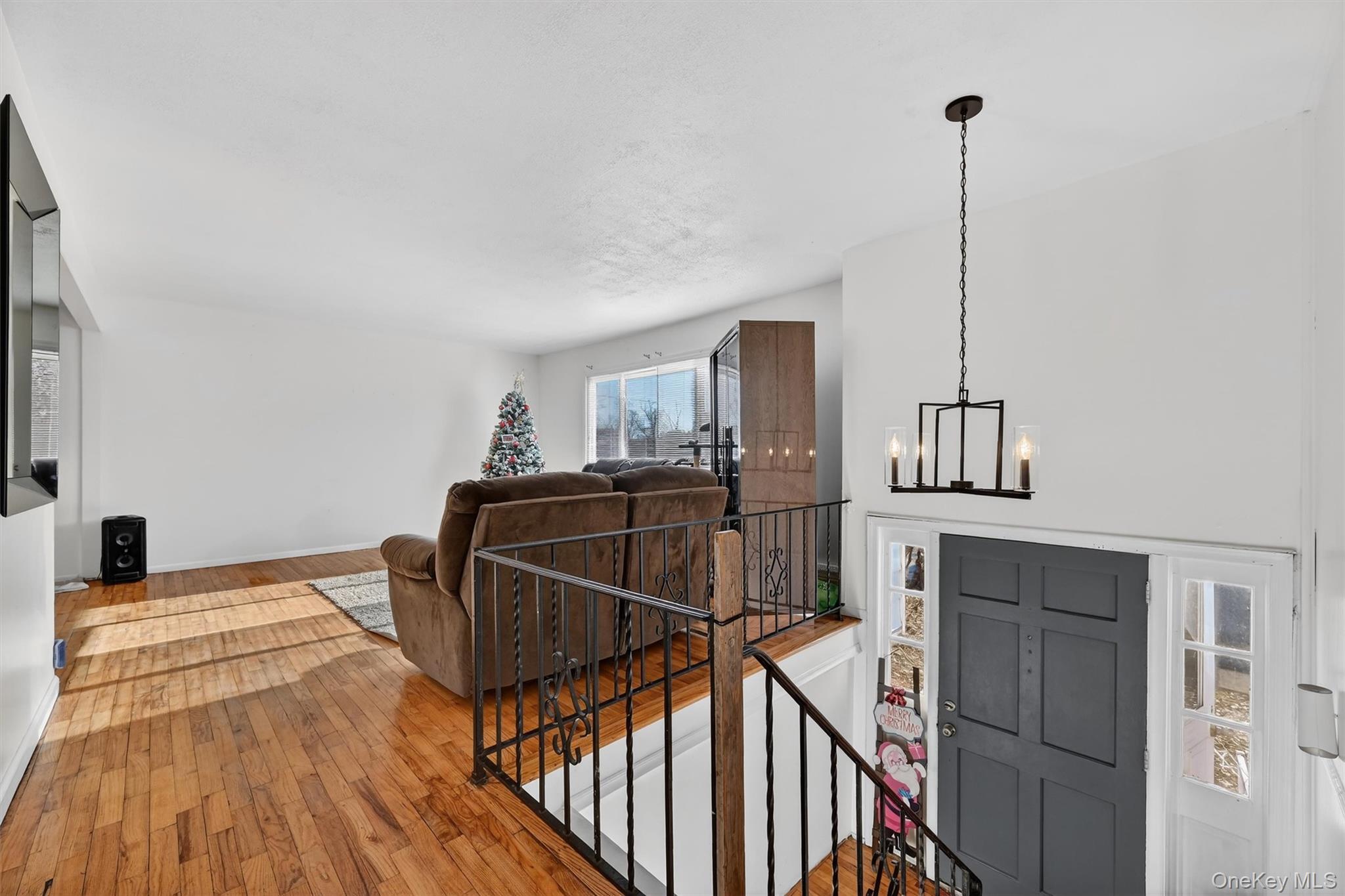 Single Family Vails Gate Heights  Orange County, NY 12553, MLS-969501-7