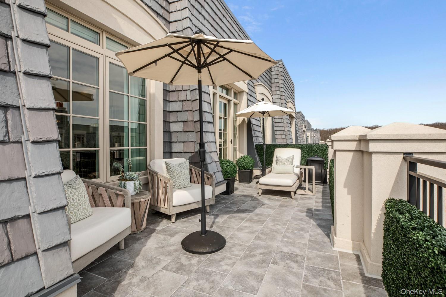 Condo Royal  Nassau County, NY 11040, MLS-969519-10