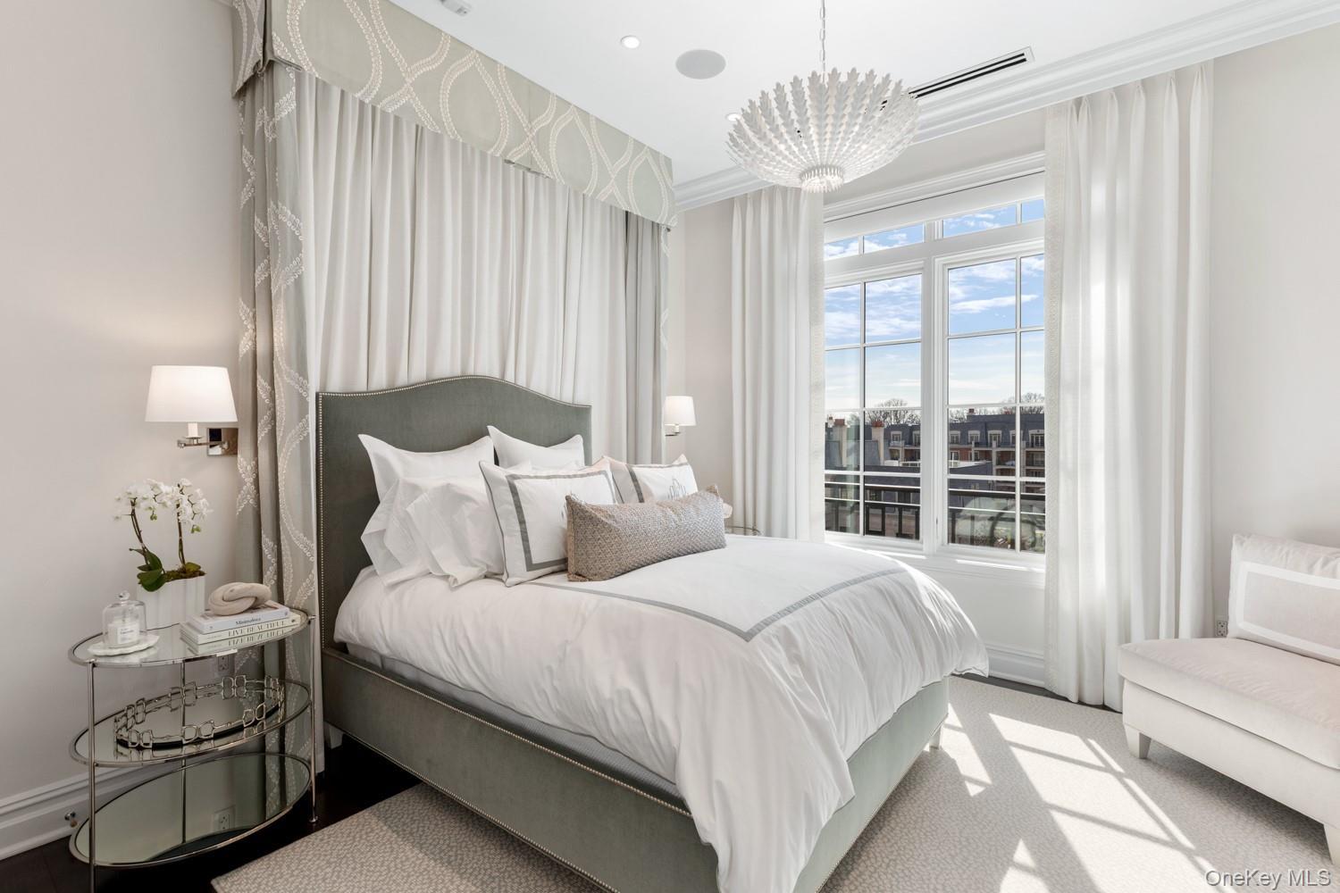 Condo Royal  Nassau County, NY 11040, MLS-969519-25