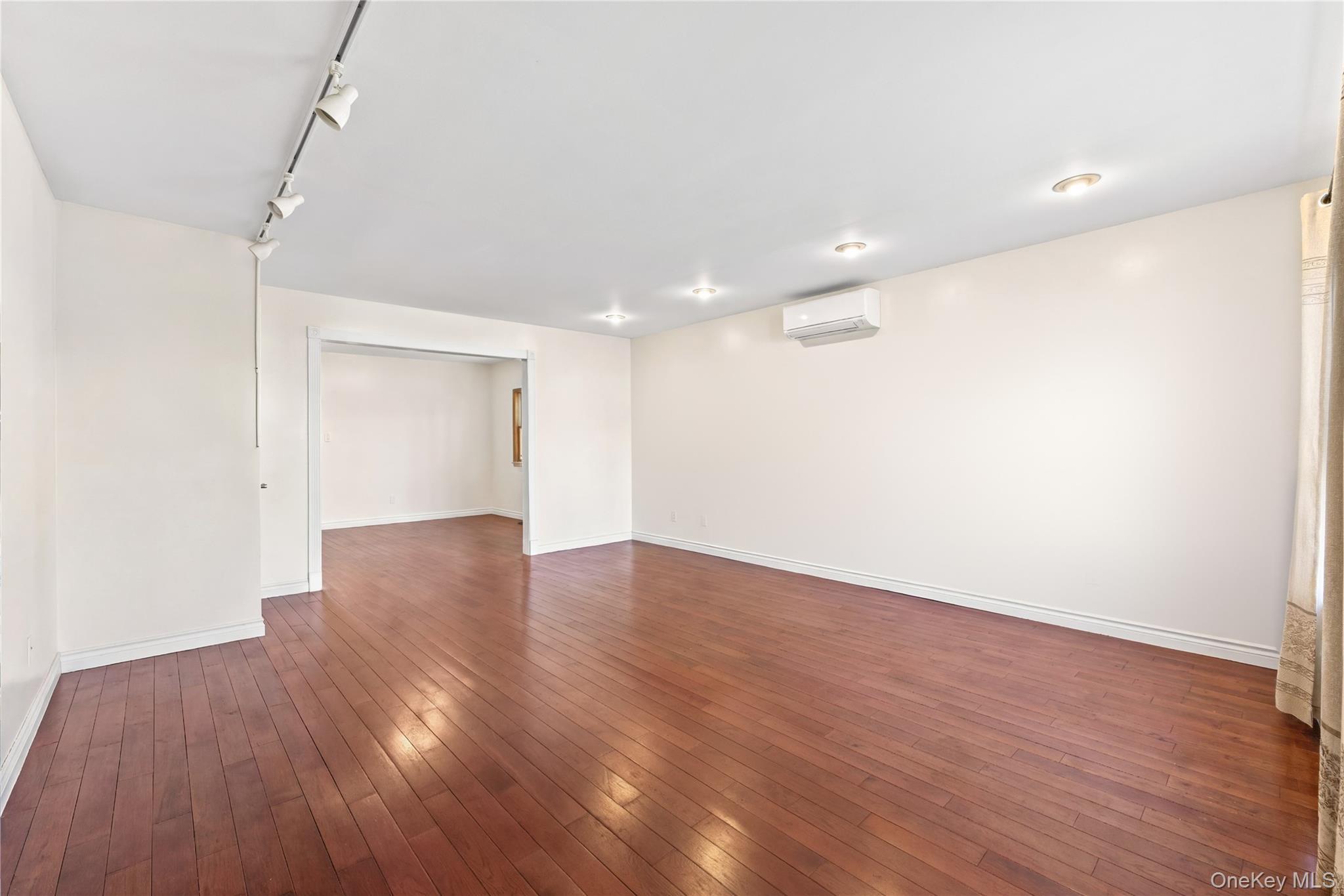 Single Family 156th  Queens, NY 11355, MLS-969553-10