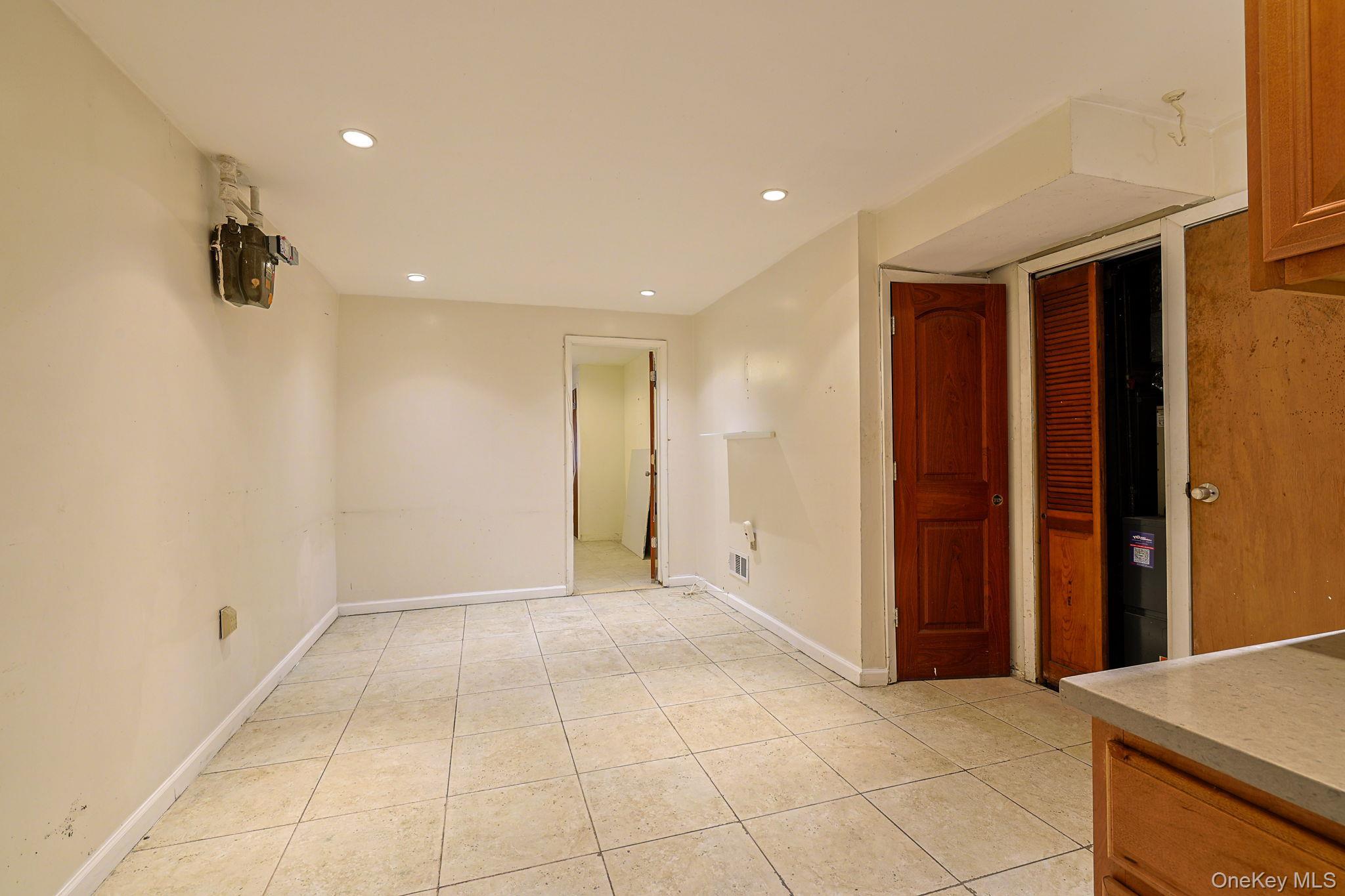 Single Family 223rd Bronx, NY 10466, MLS-969557-19