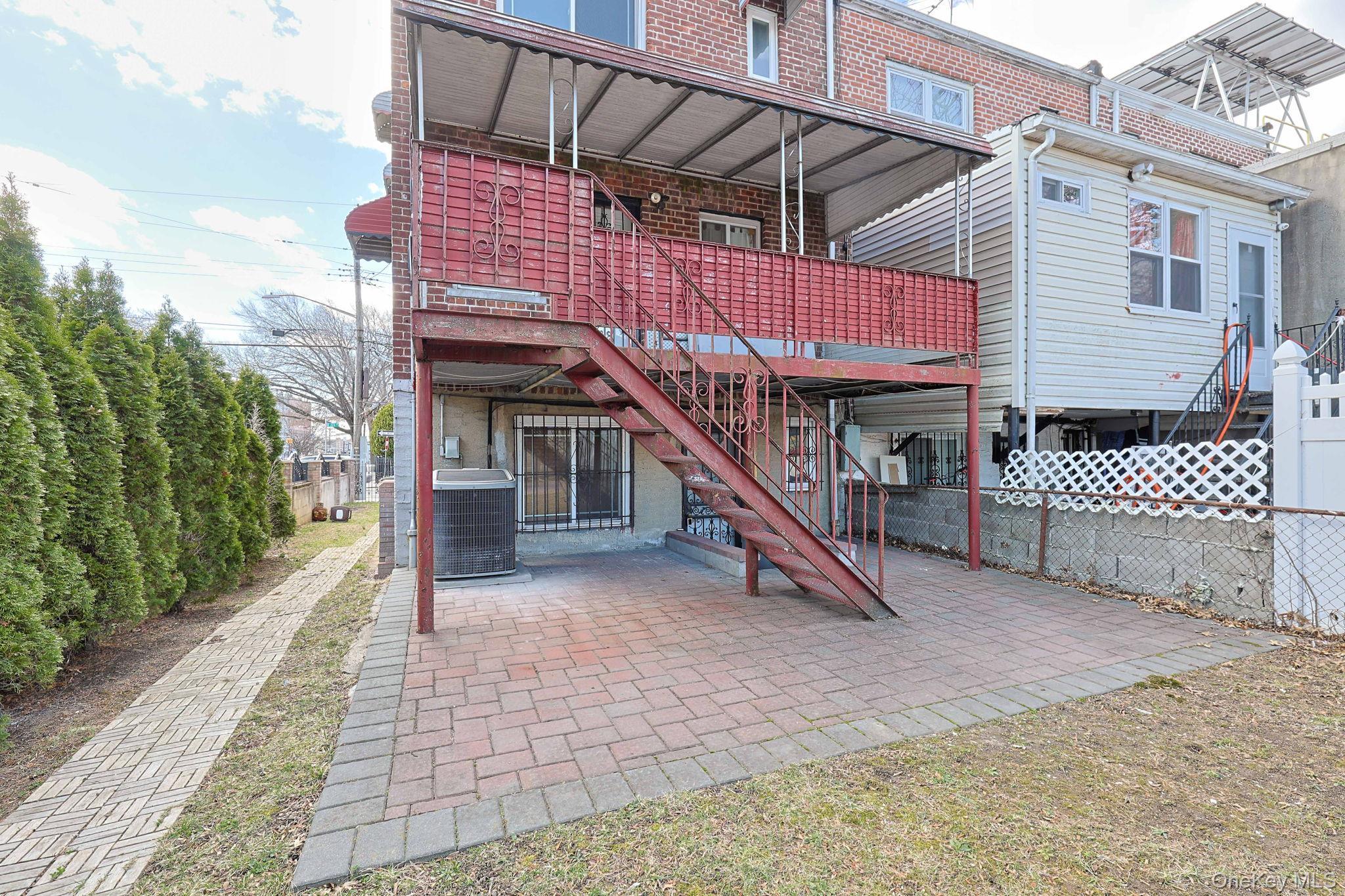 Single Family 223rd Bronx, NY 10466, MLS-969557-25