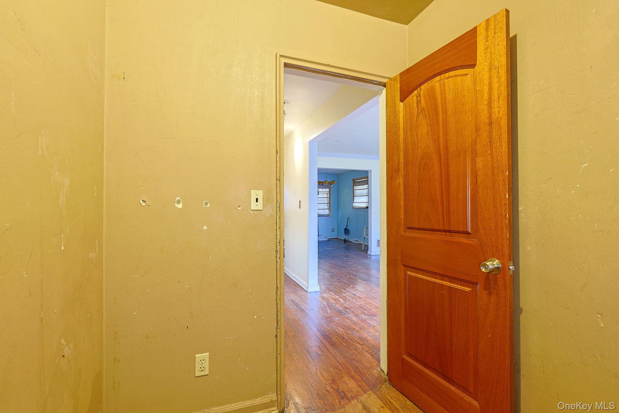 Single Family 223rd Bronx, NY 10466, MLS-969557-33