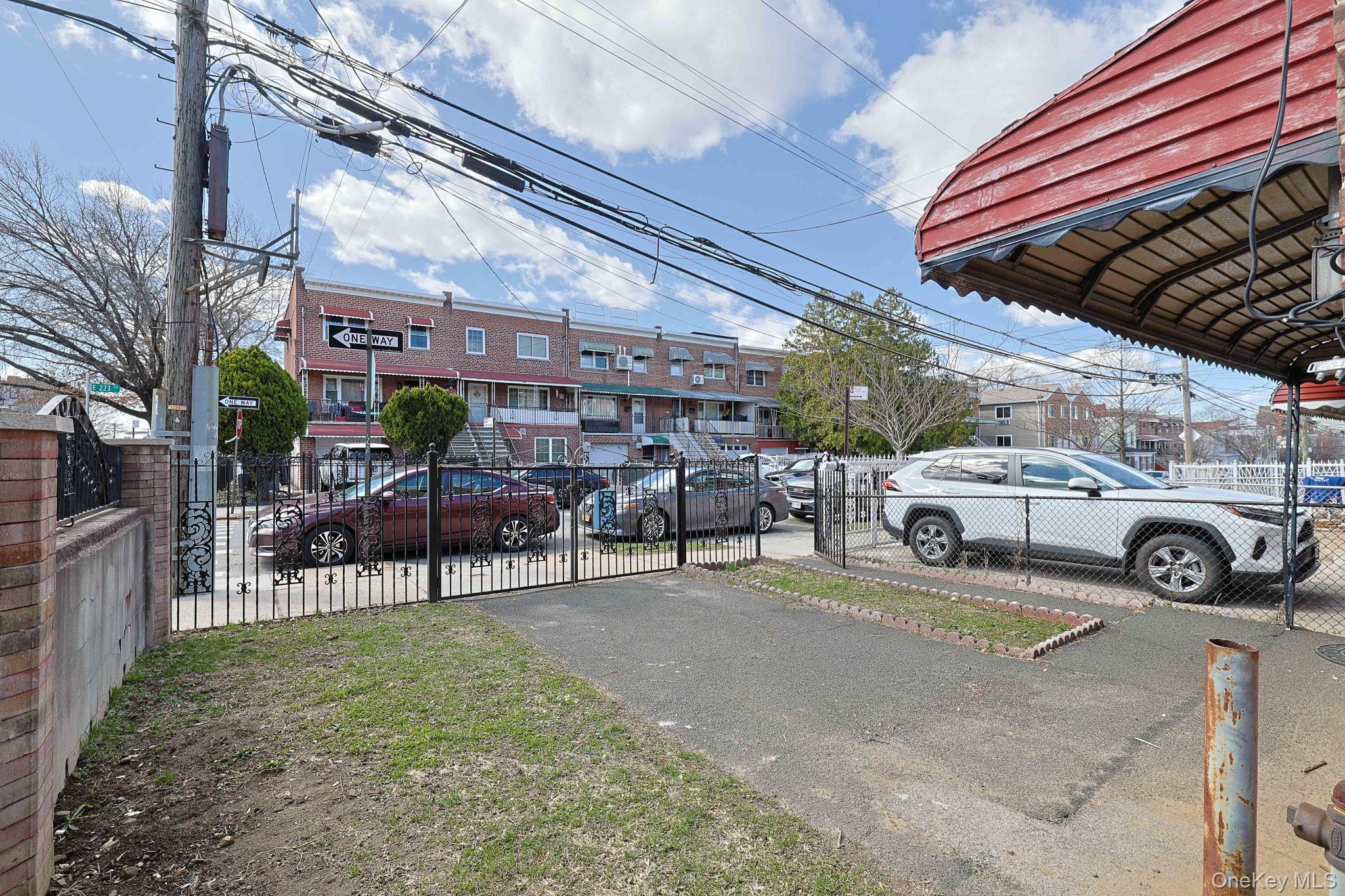 Single Family 223rd Bronx, NY 10466, MLS-969557-40