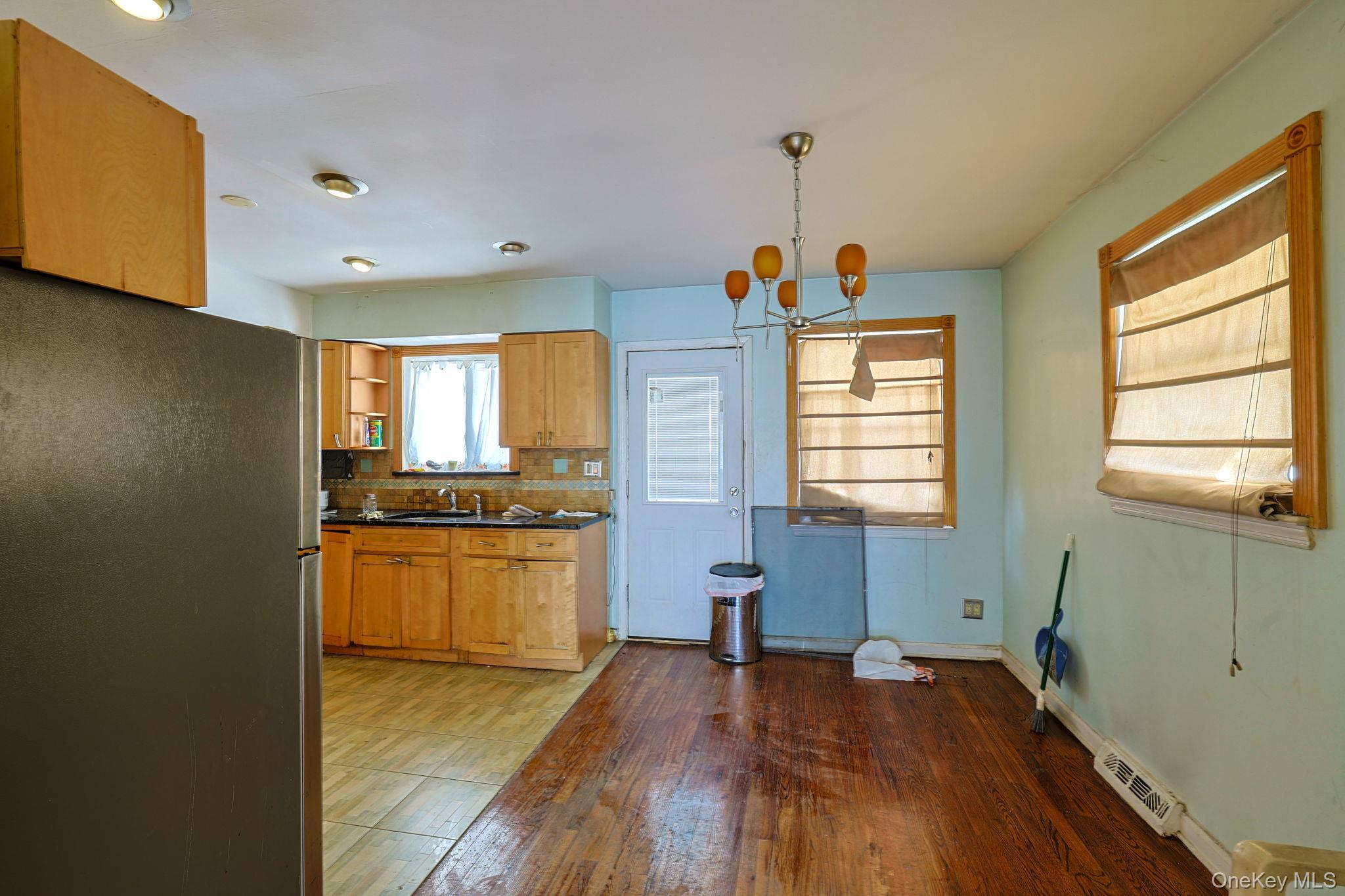 Single Family 223rd Bronx, NY 10466, MLS-969557-43